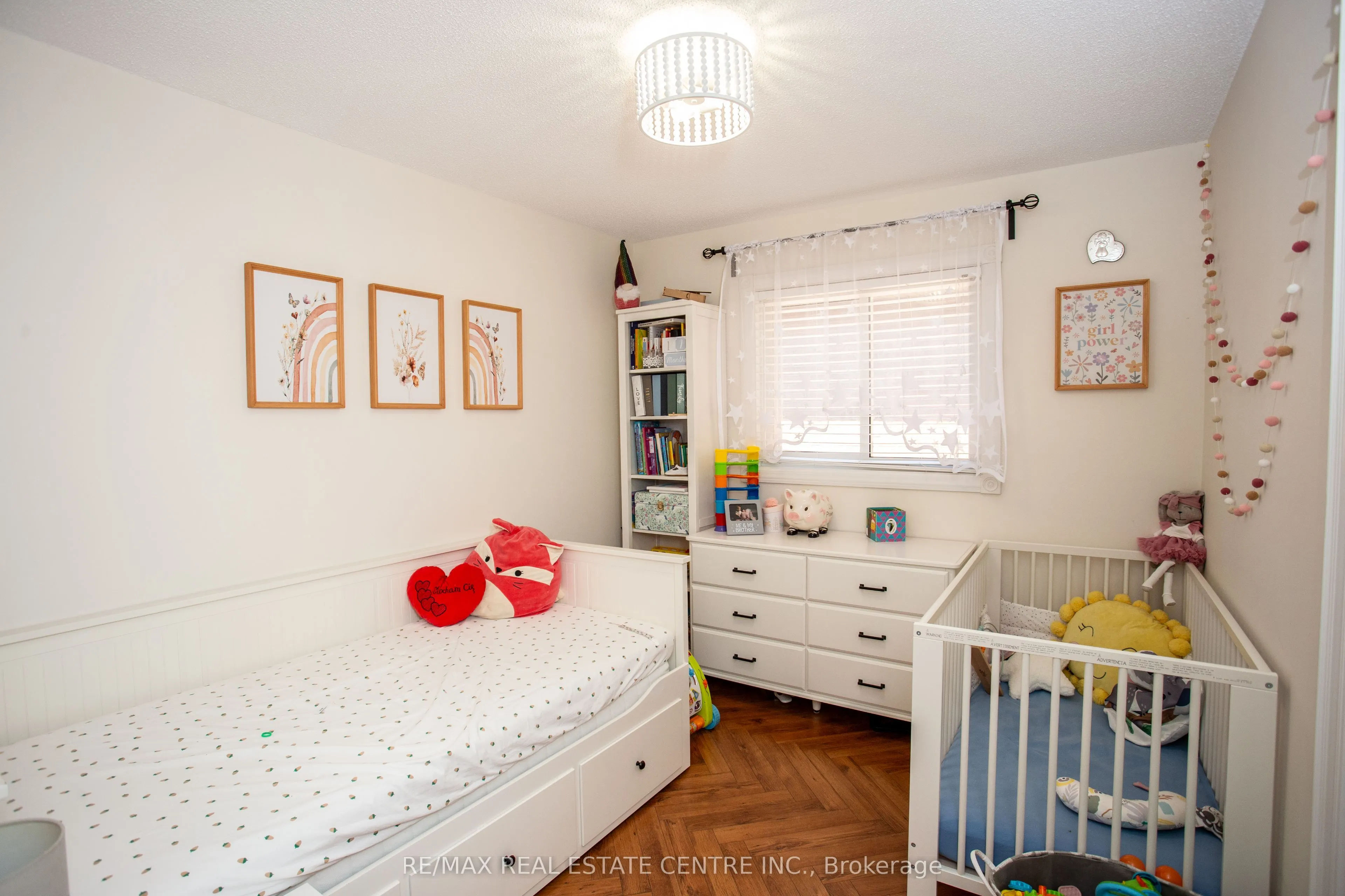 4386 Curia Crescent