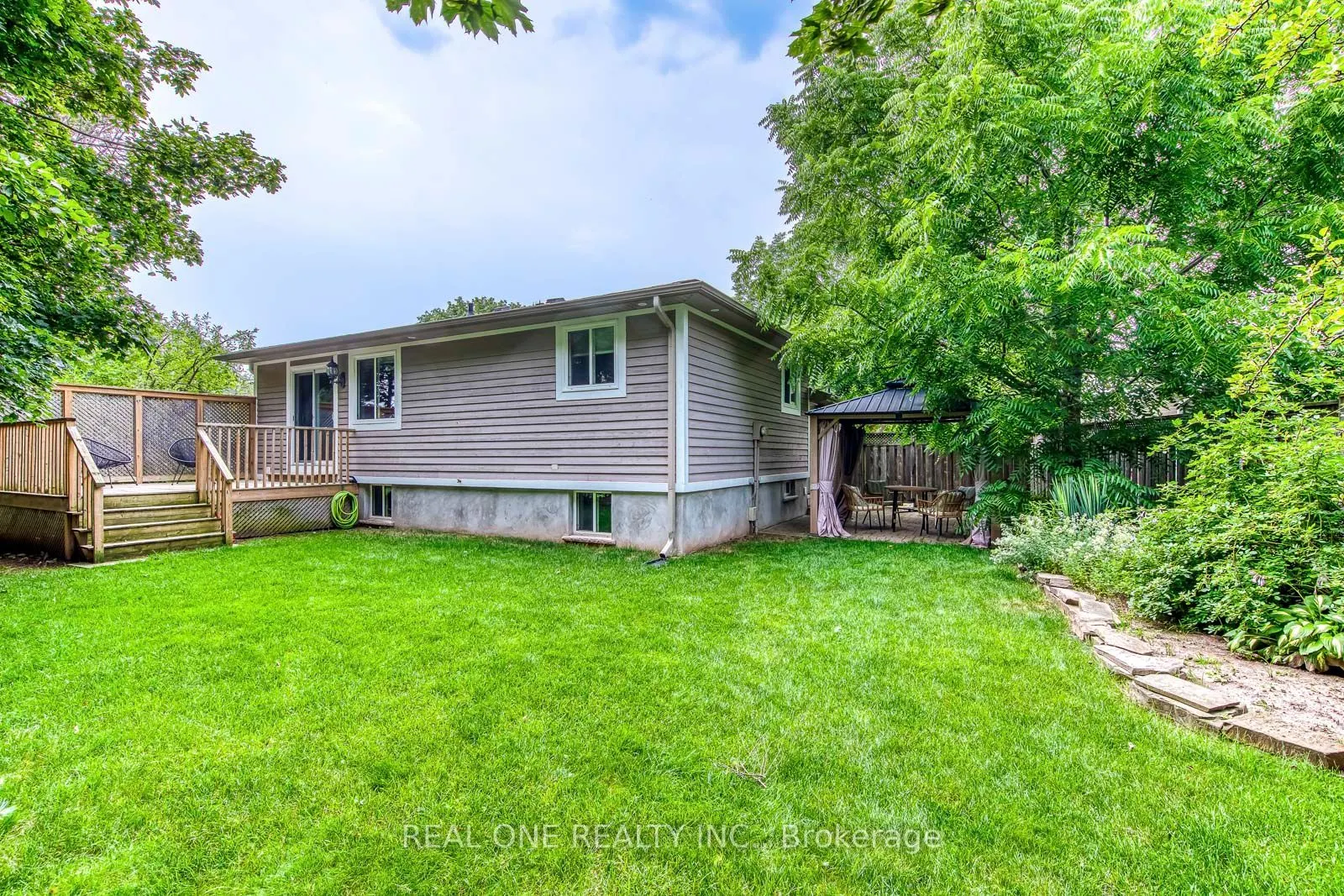 28 Osborne Crescent