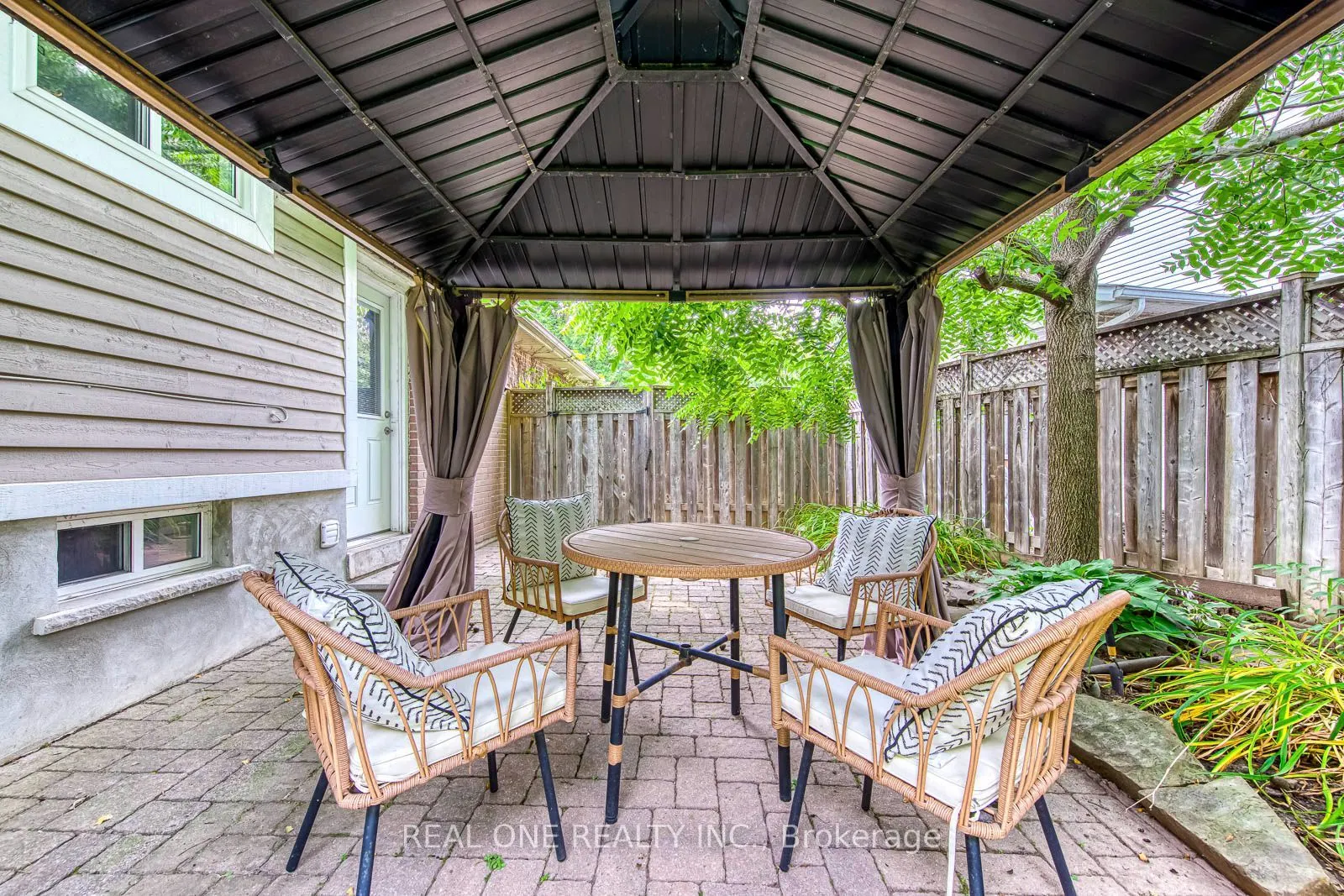 28 Osborne Crescent