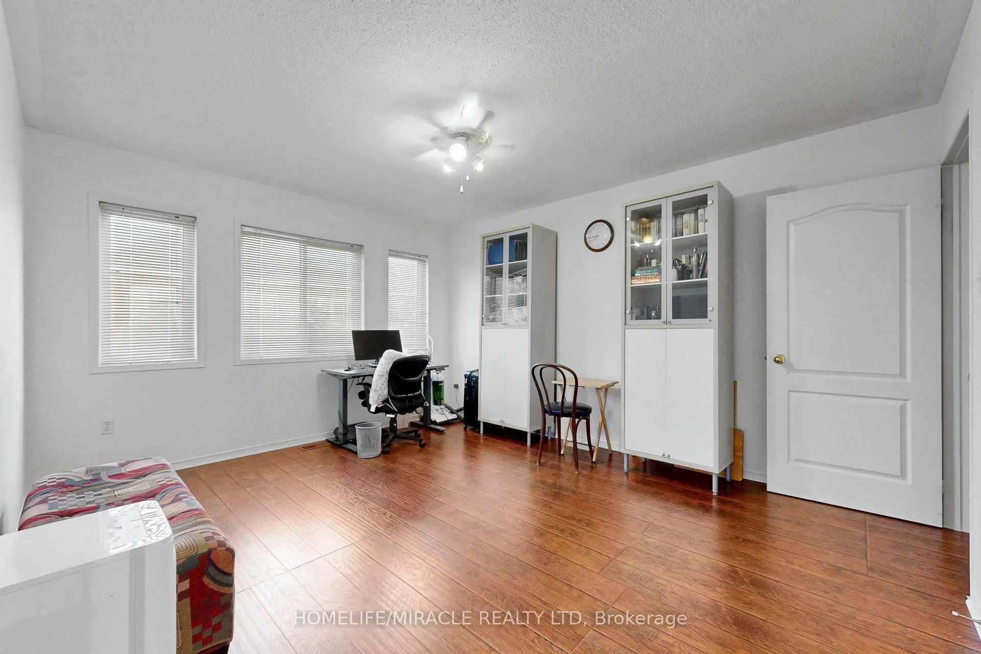 3852 Brinwood Gate