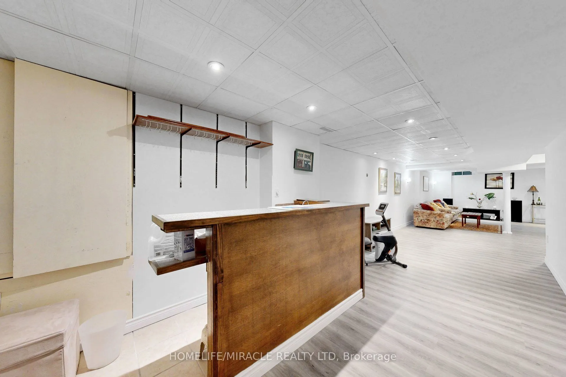 3852 Brinwood Gate
