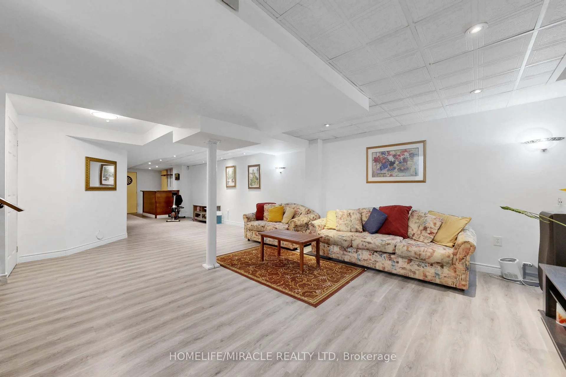 3852 Brinwood Gate