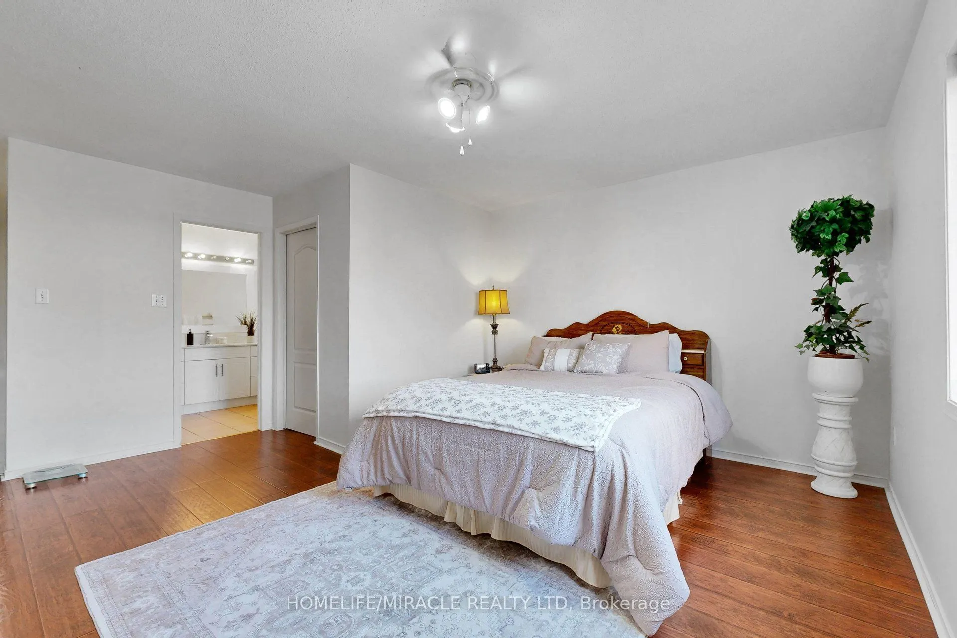 3852 Brinwood Gate