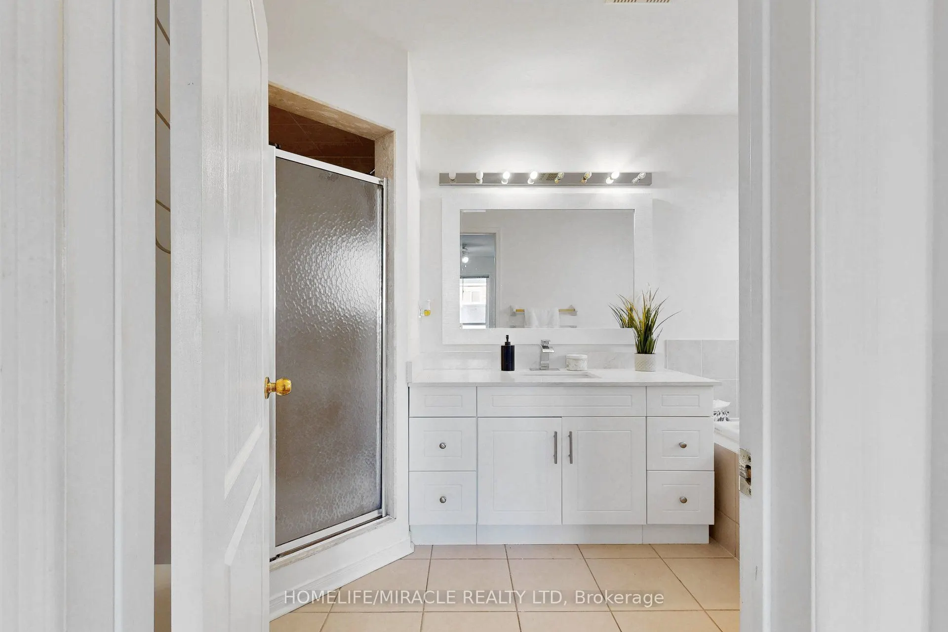 3852 Brinwood Gate