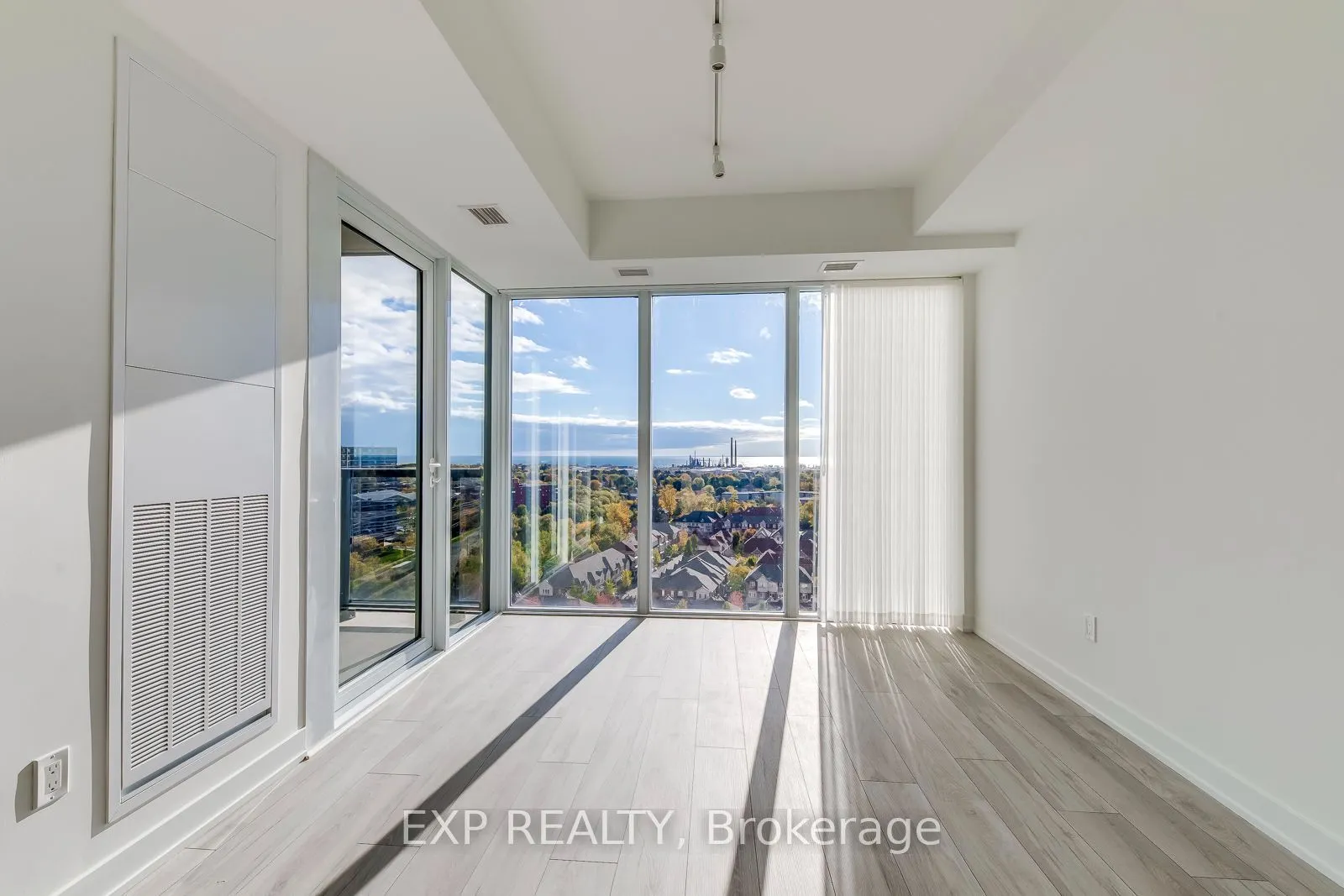 1035 Southdown Road #1605