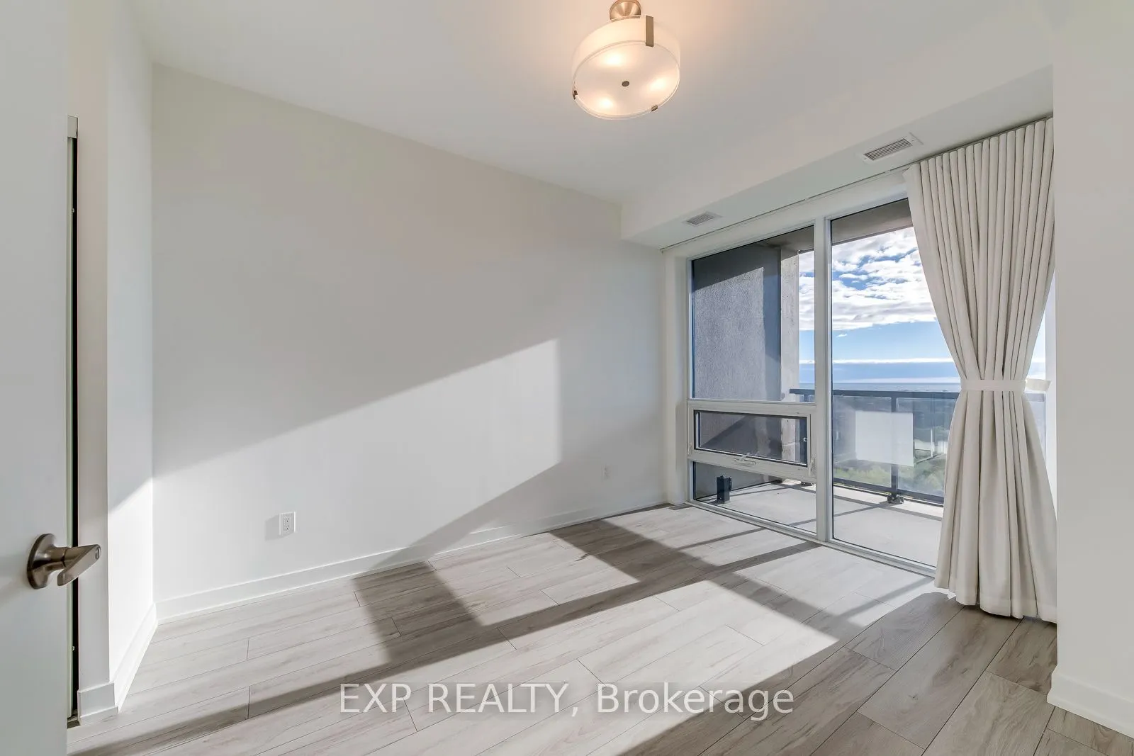 1035 Southdown Road #1605