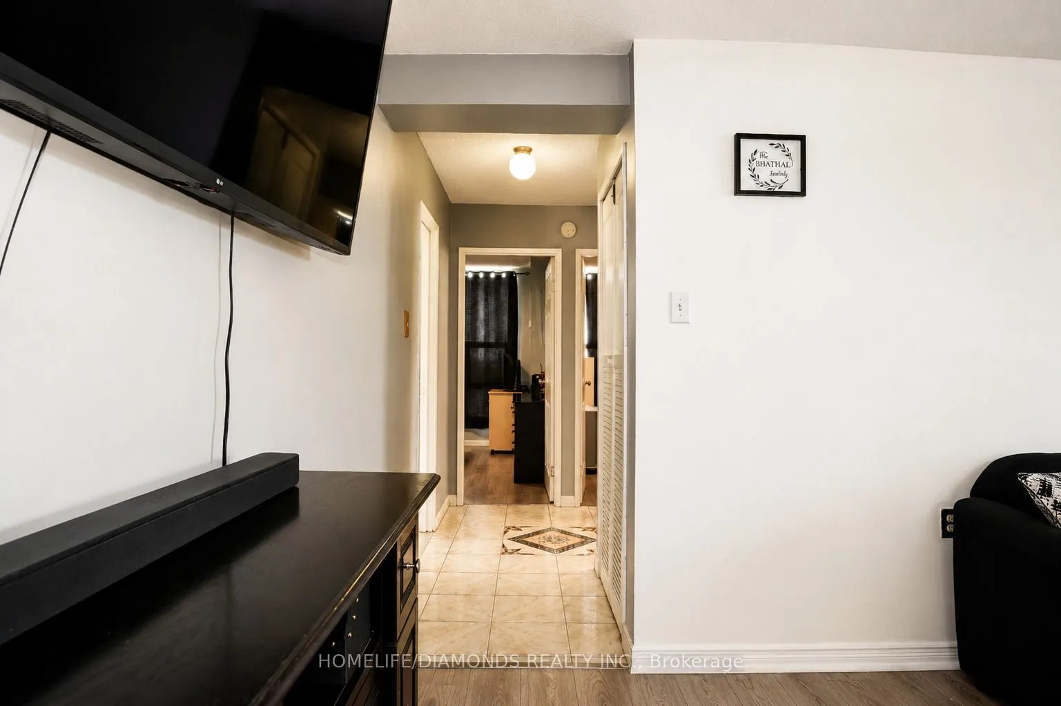 18 Knightsbridge Road #1411