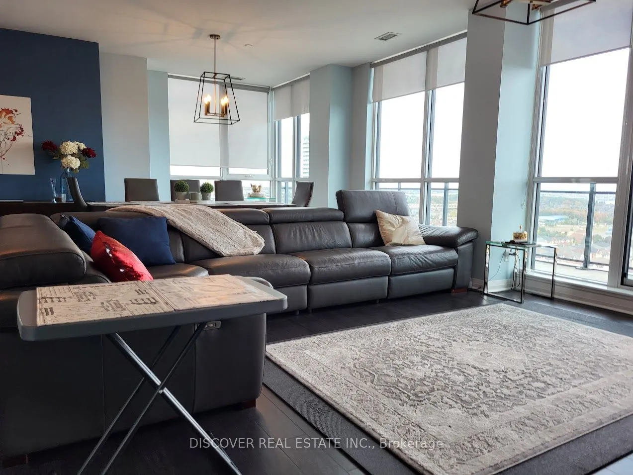 55 Eglinton Avenue W #2402