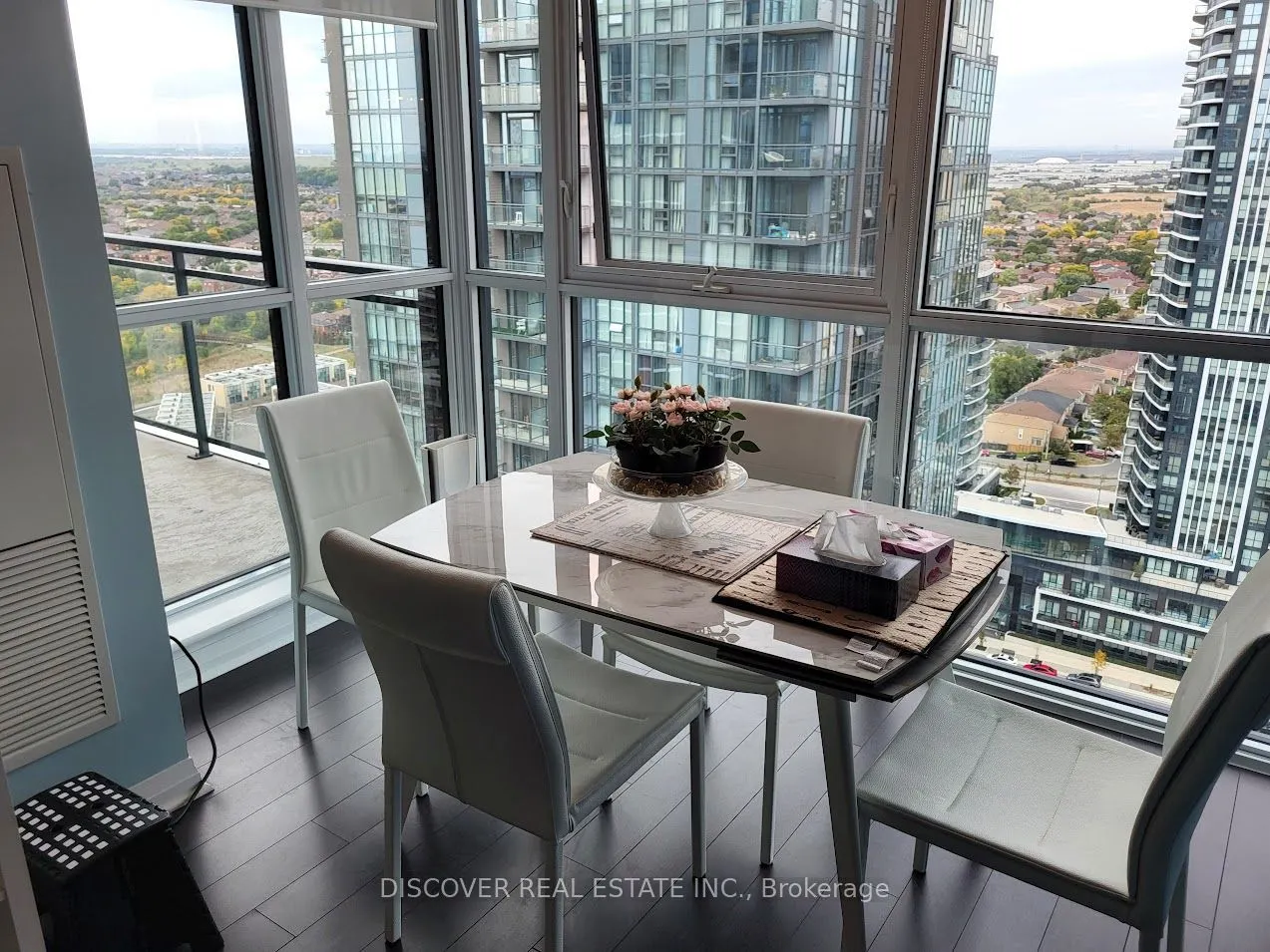 55 Eglinton Avenue W #2402