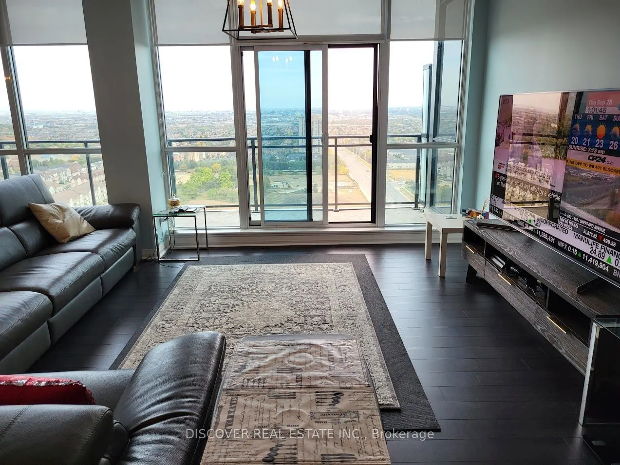55 Eglinton Avenue W #2402