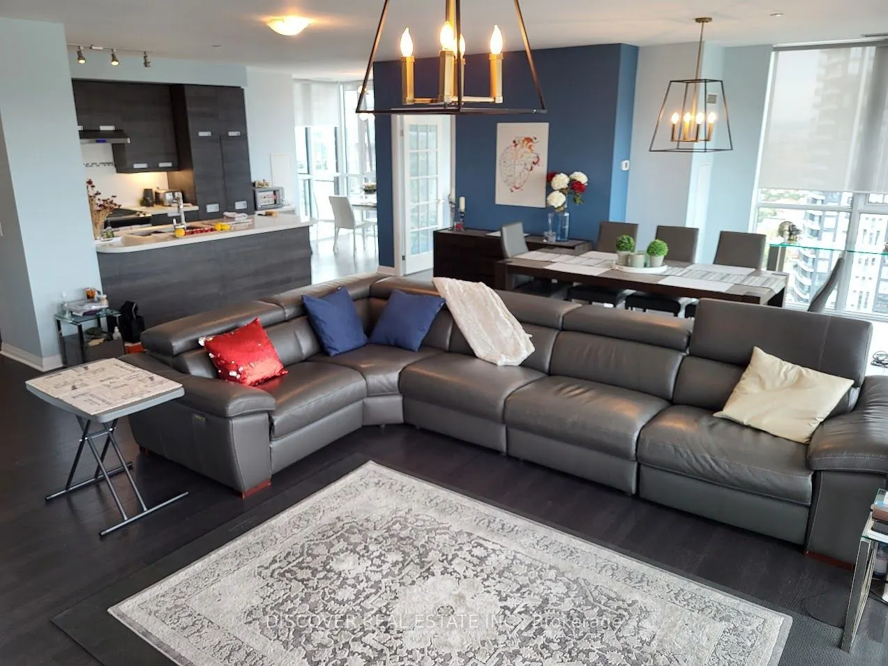 55 Eglinton Avenue W #2402