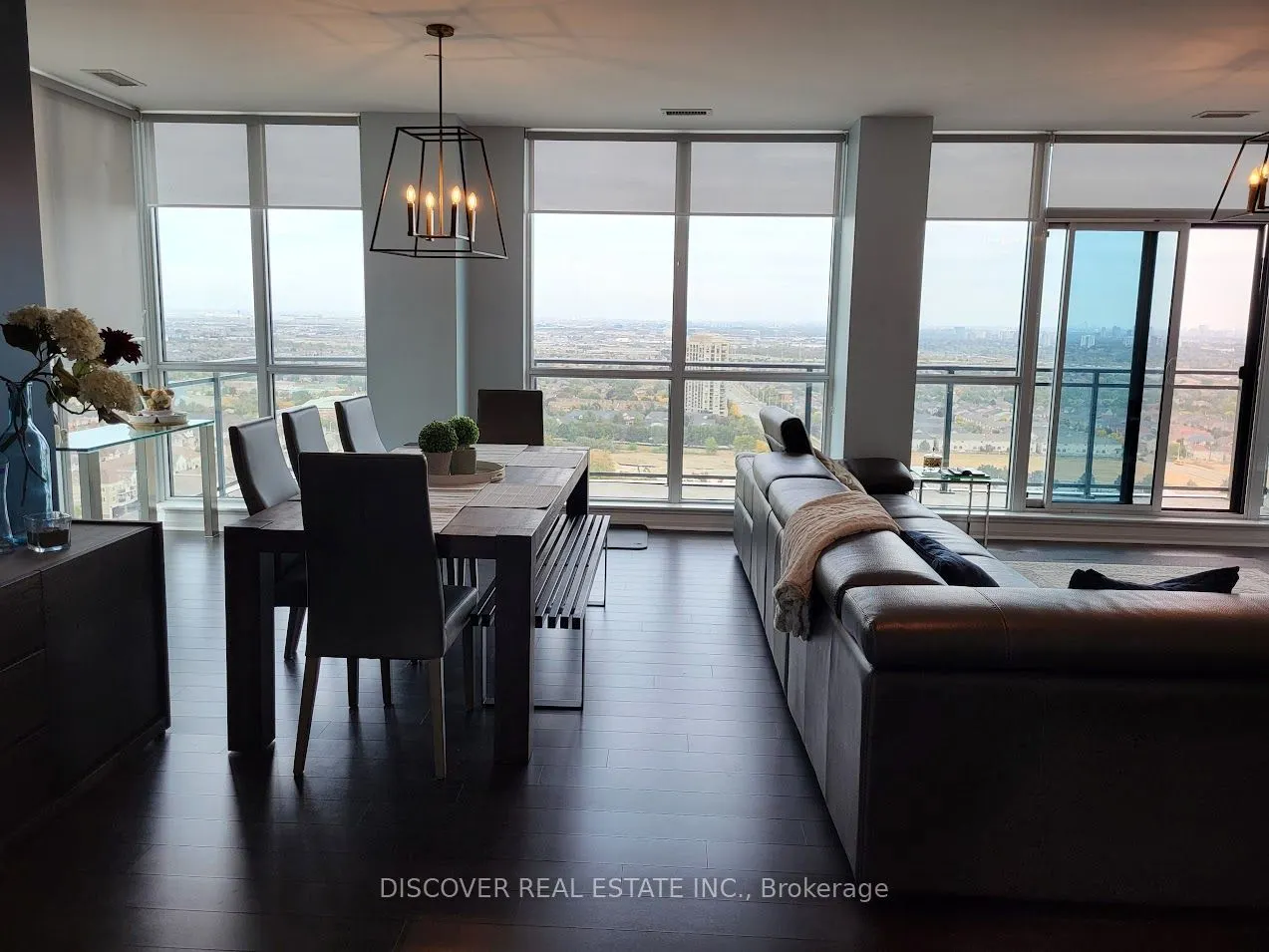 55 Eglinton Avenue W #2402