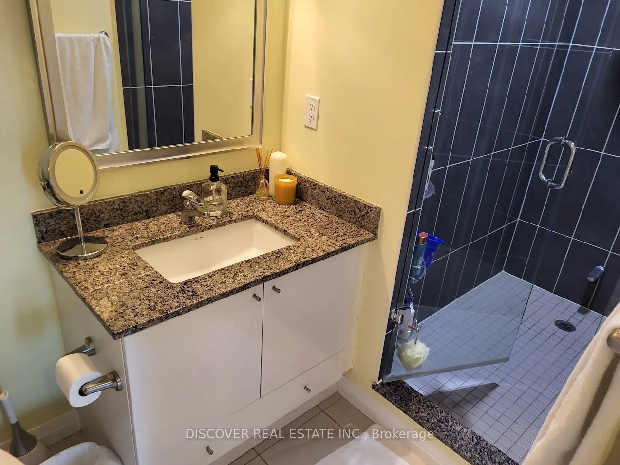 55 Eglinton Avenue W #2402