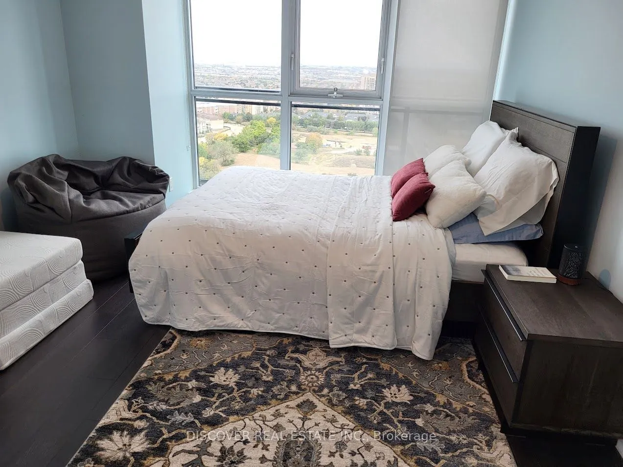 55 Eglinton Avenue W #2402