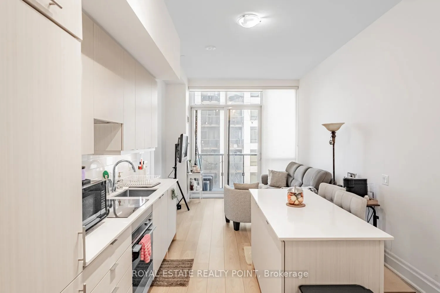 36 Elm Drive W #PH-02