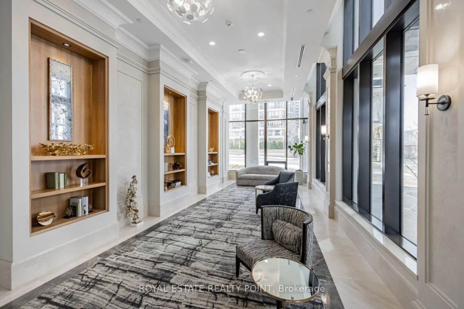 36 Elm Drive W #PH-02
