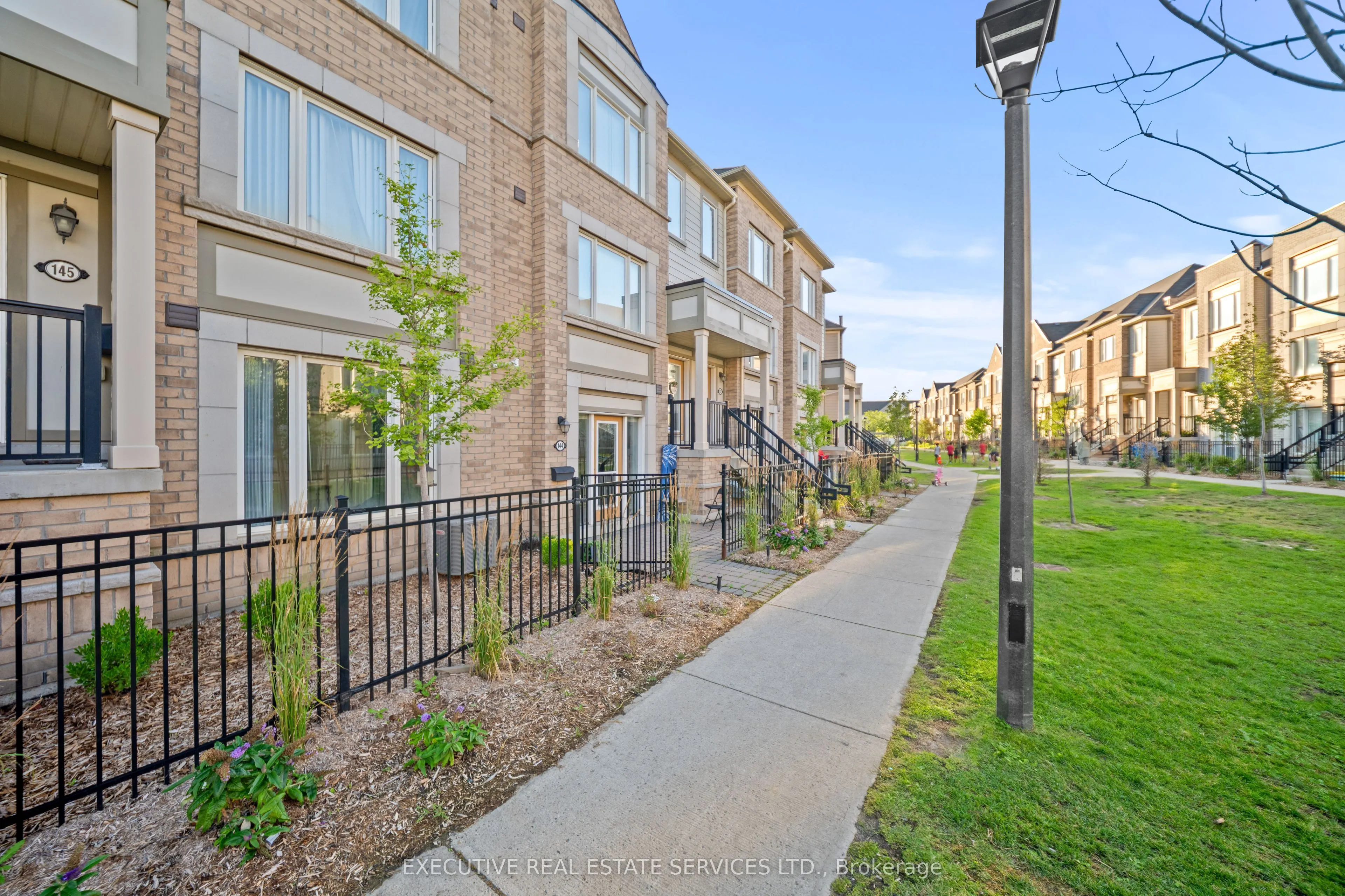 1 Beckenrose Court #144