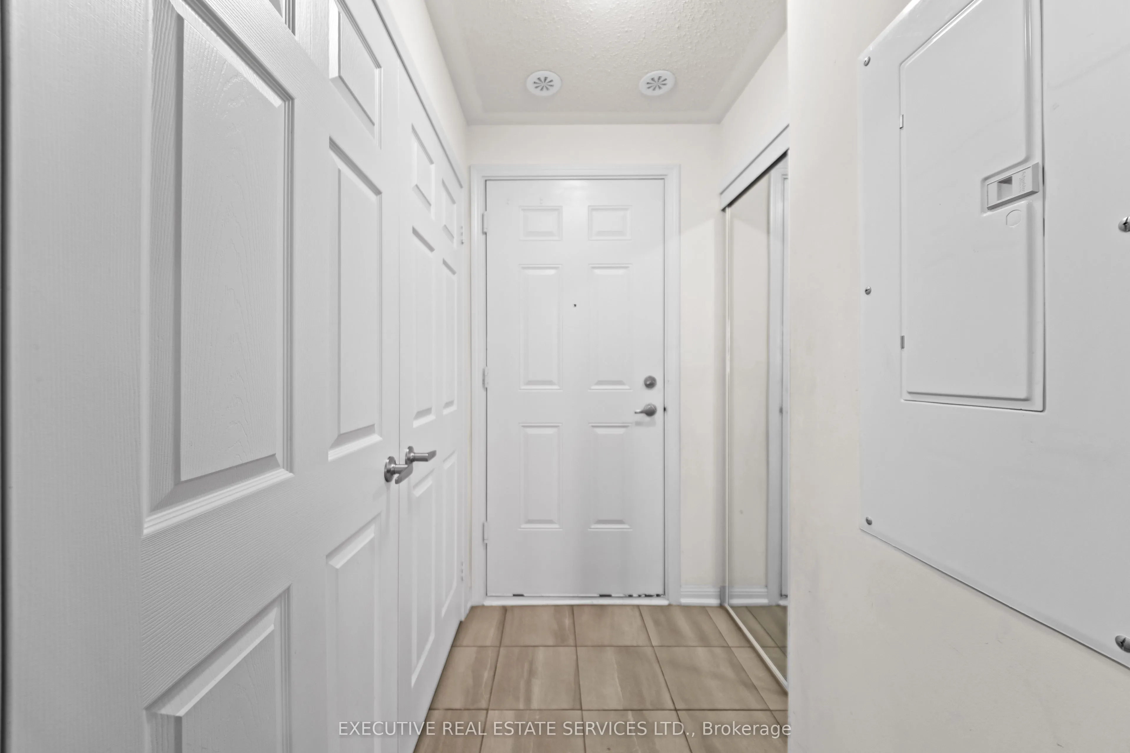 1 Beckenrose Court #144