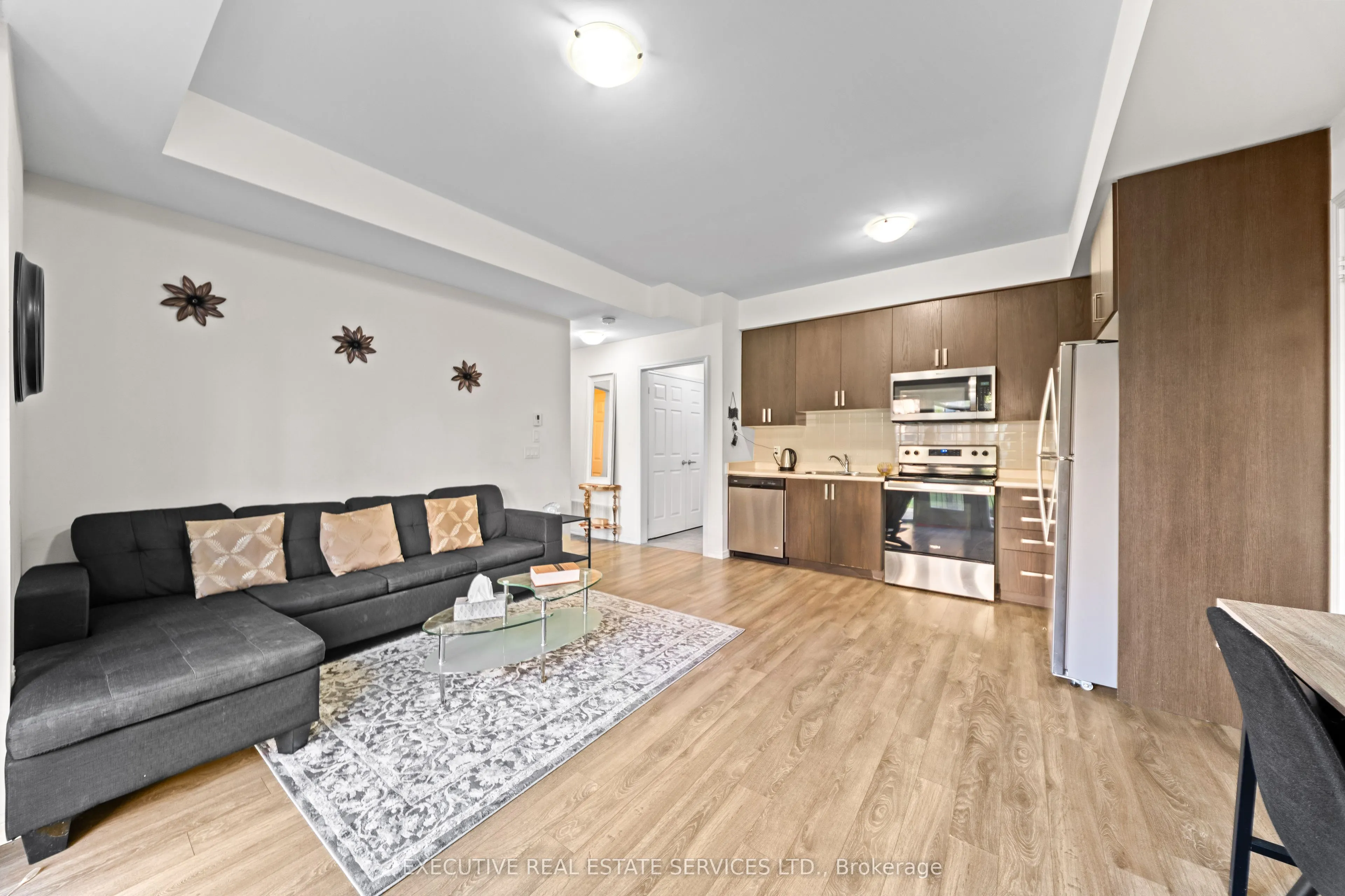 1 Beckenrose Court #144