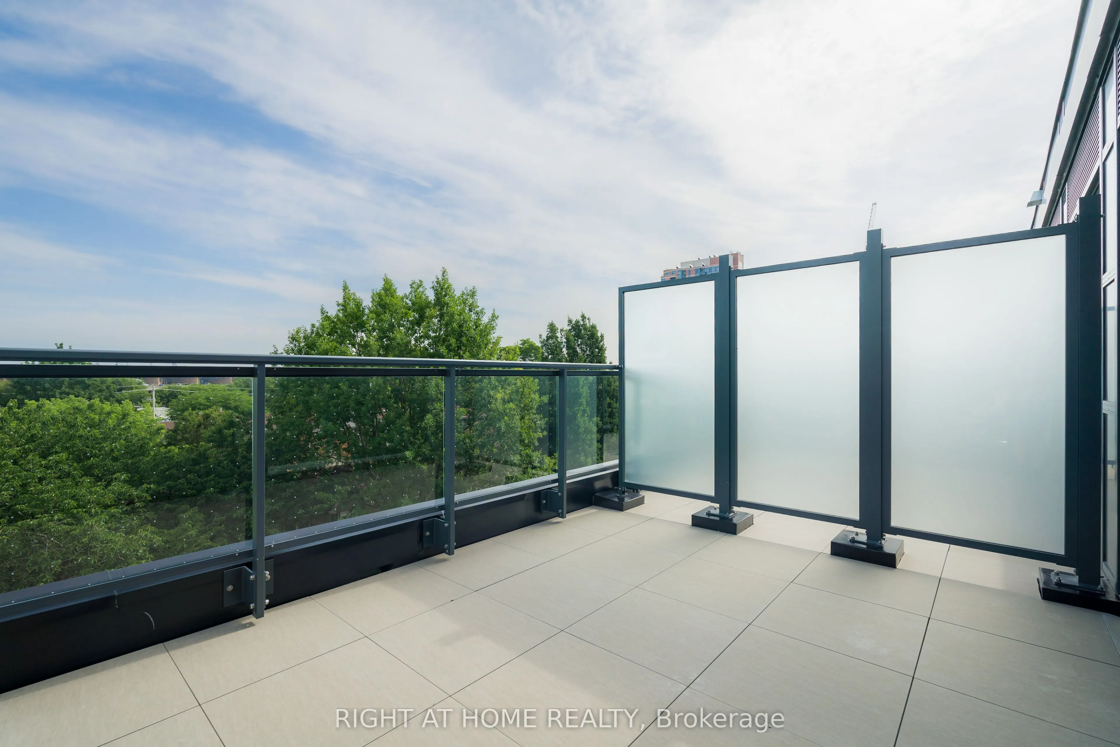 2946 Dundas Street W #408