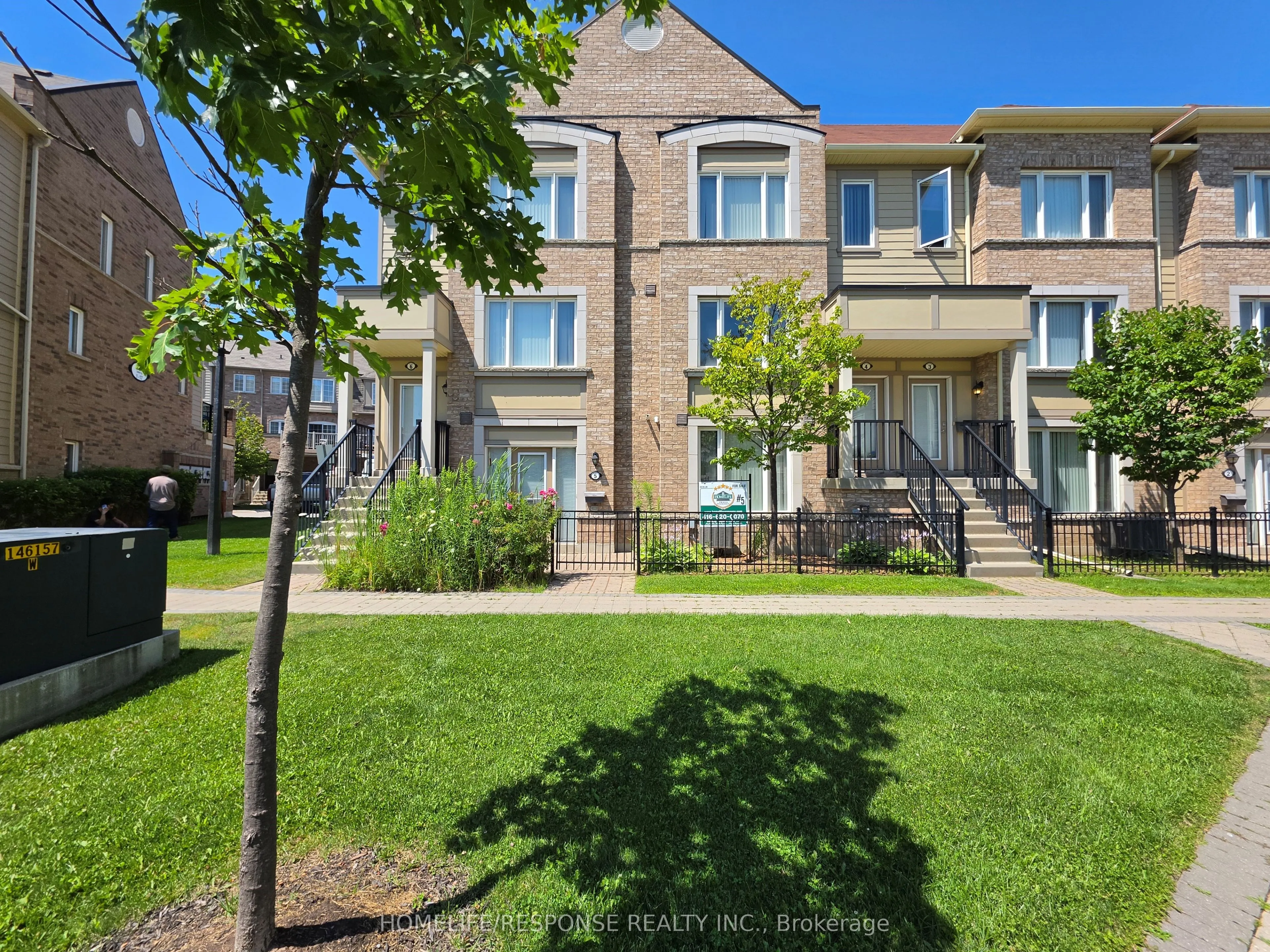 3175 BOXFORD Crescent #5
