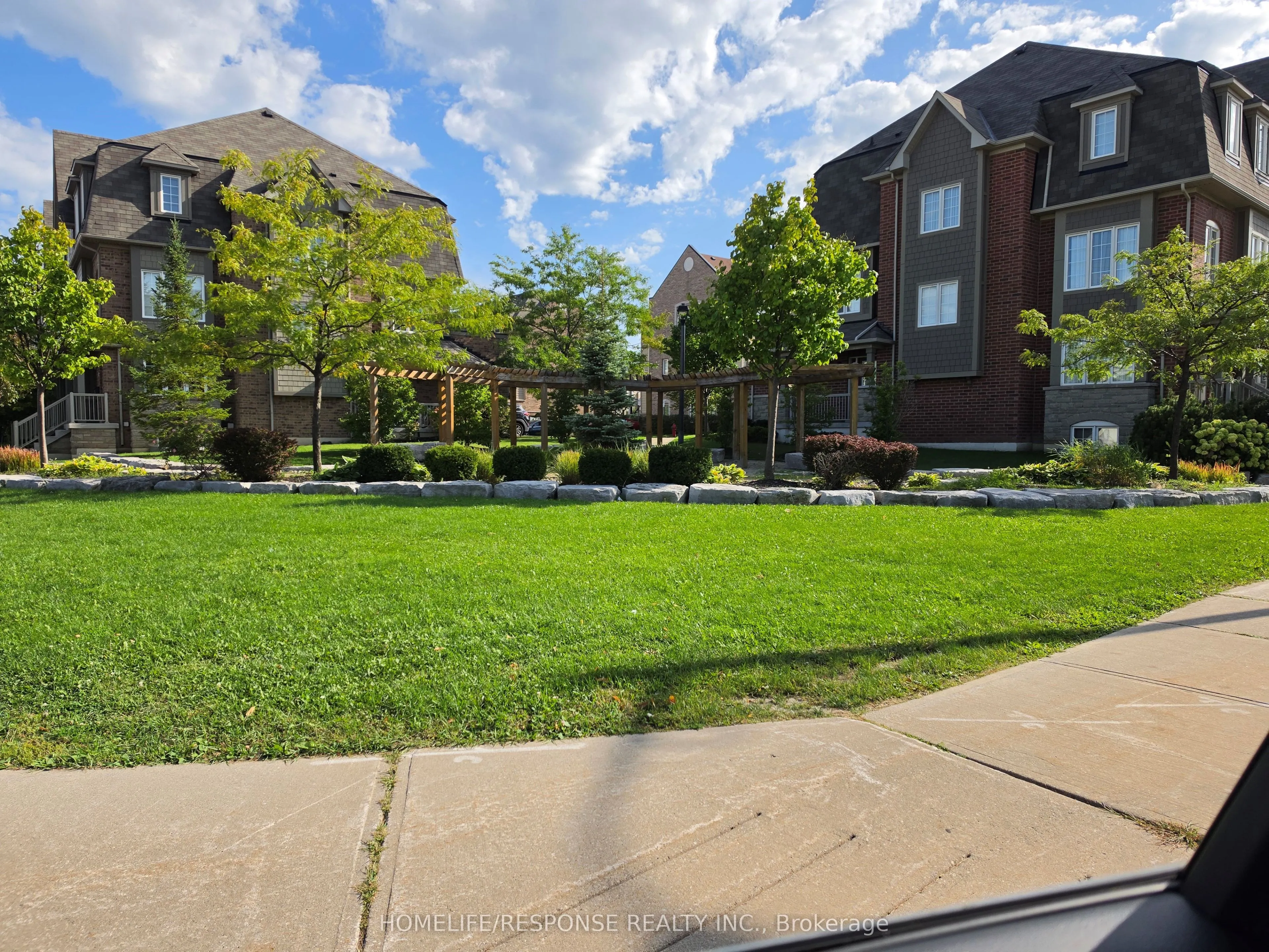 3175 BOXFORD Crescent #5