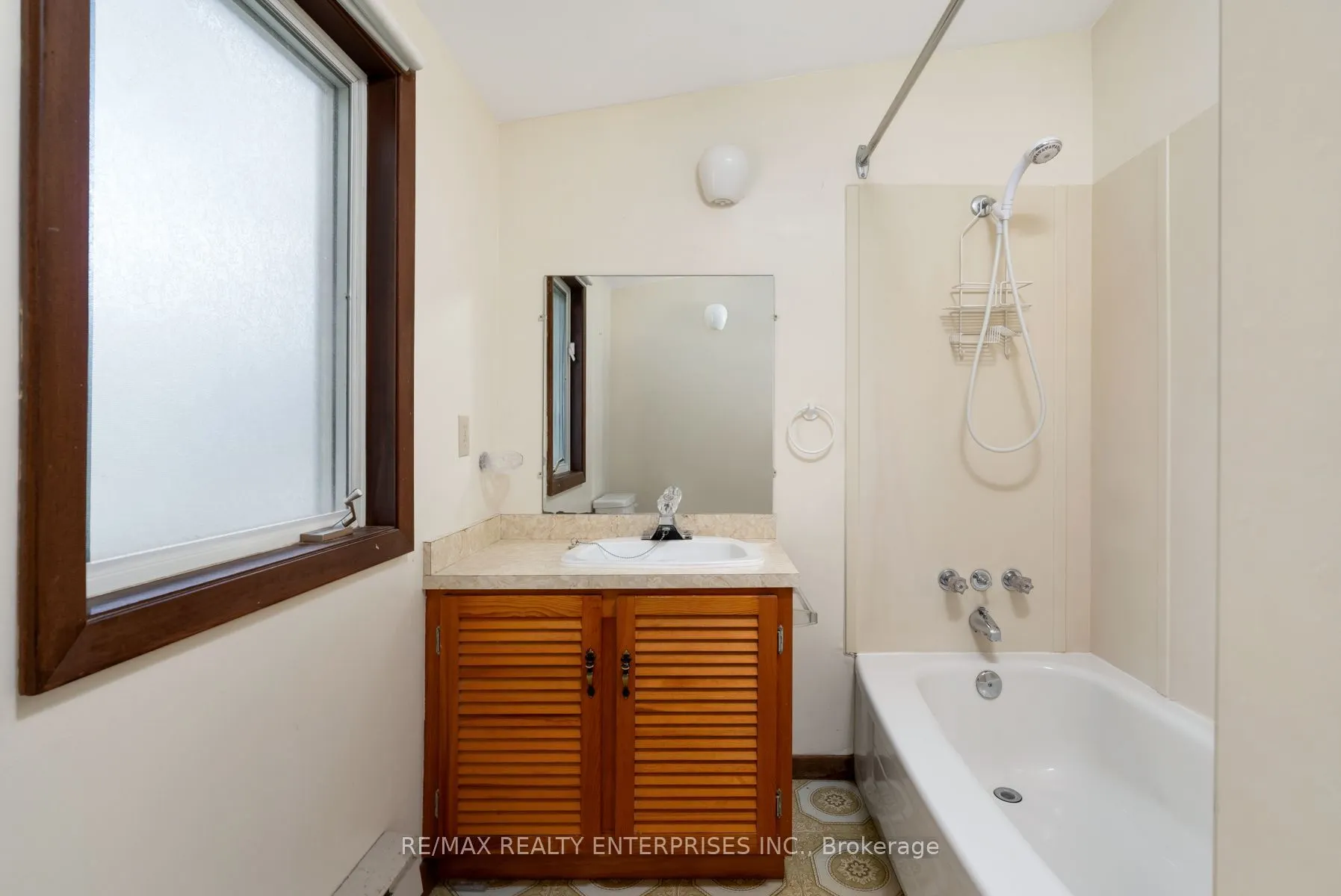 52 Briarwood Avenue
