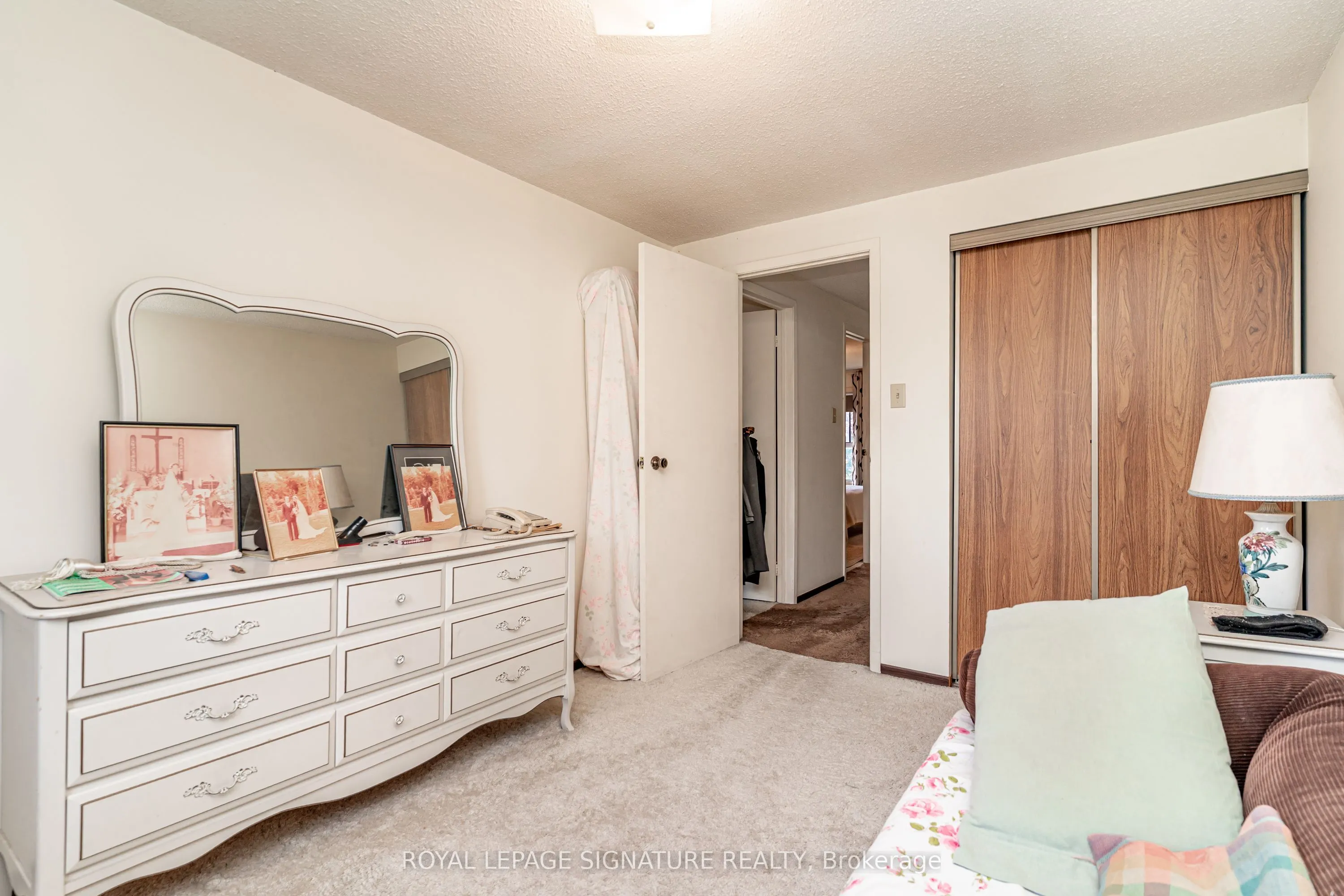 4040 Silverhaze Road