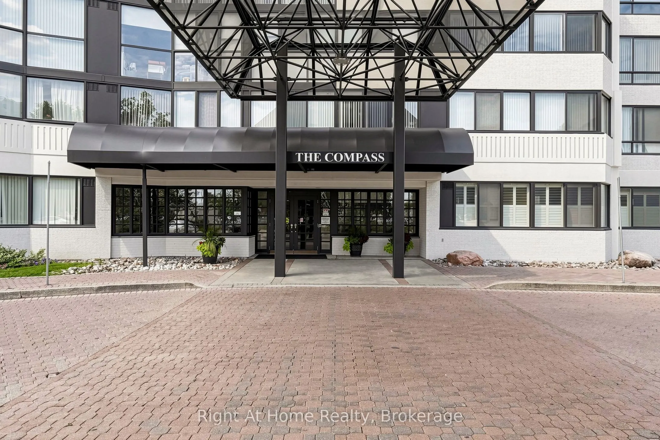 1360 Rathburn Road E #1509