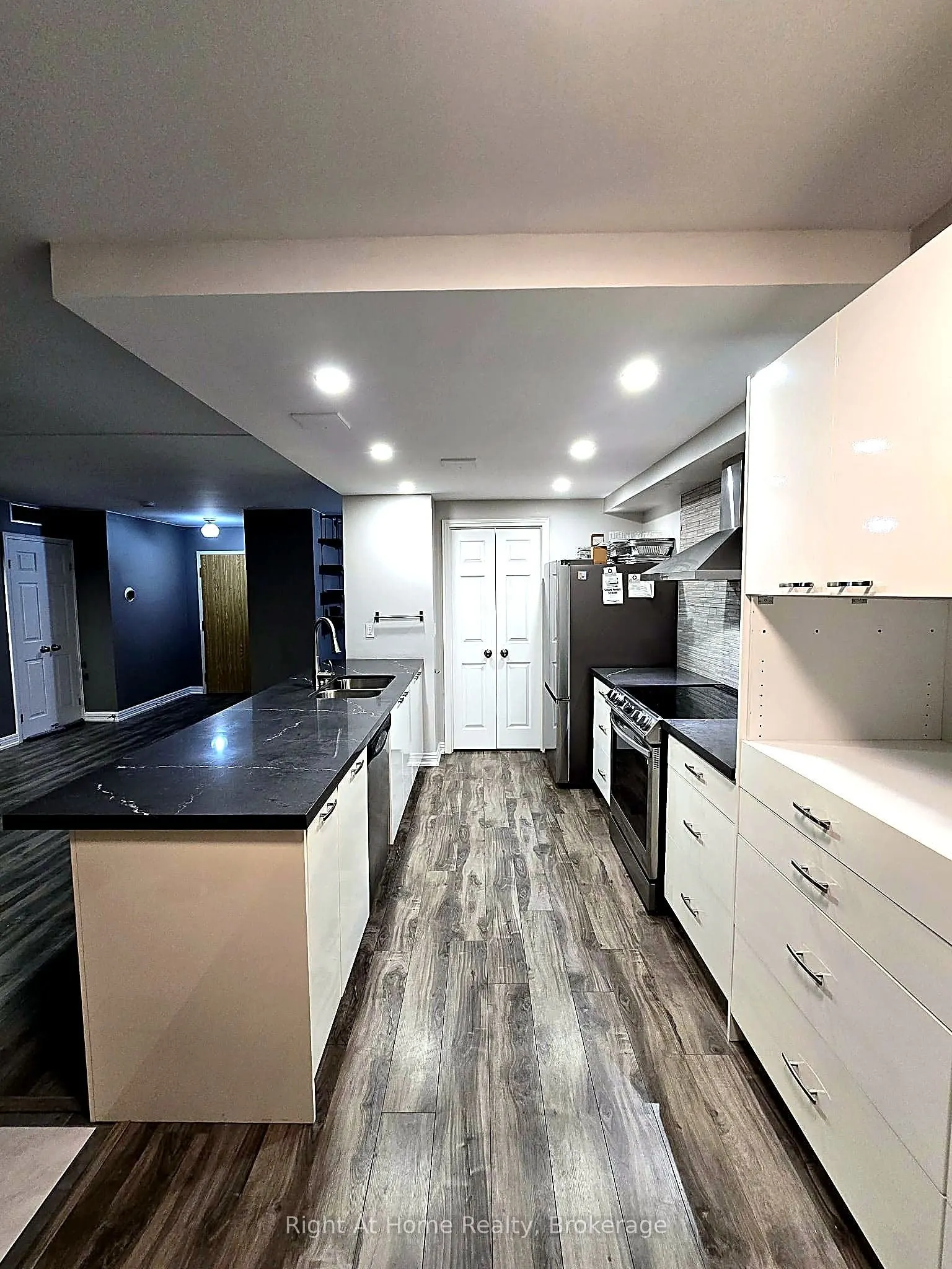 1360 Rathburn Road E #1509