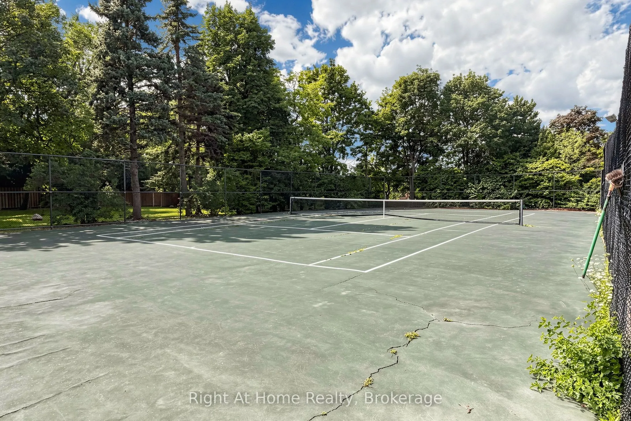 1360 Rathburn Road E #1509