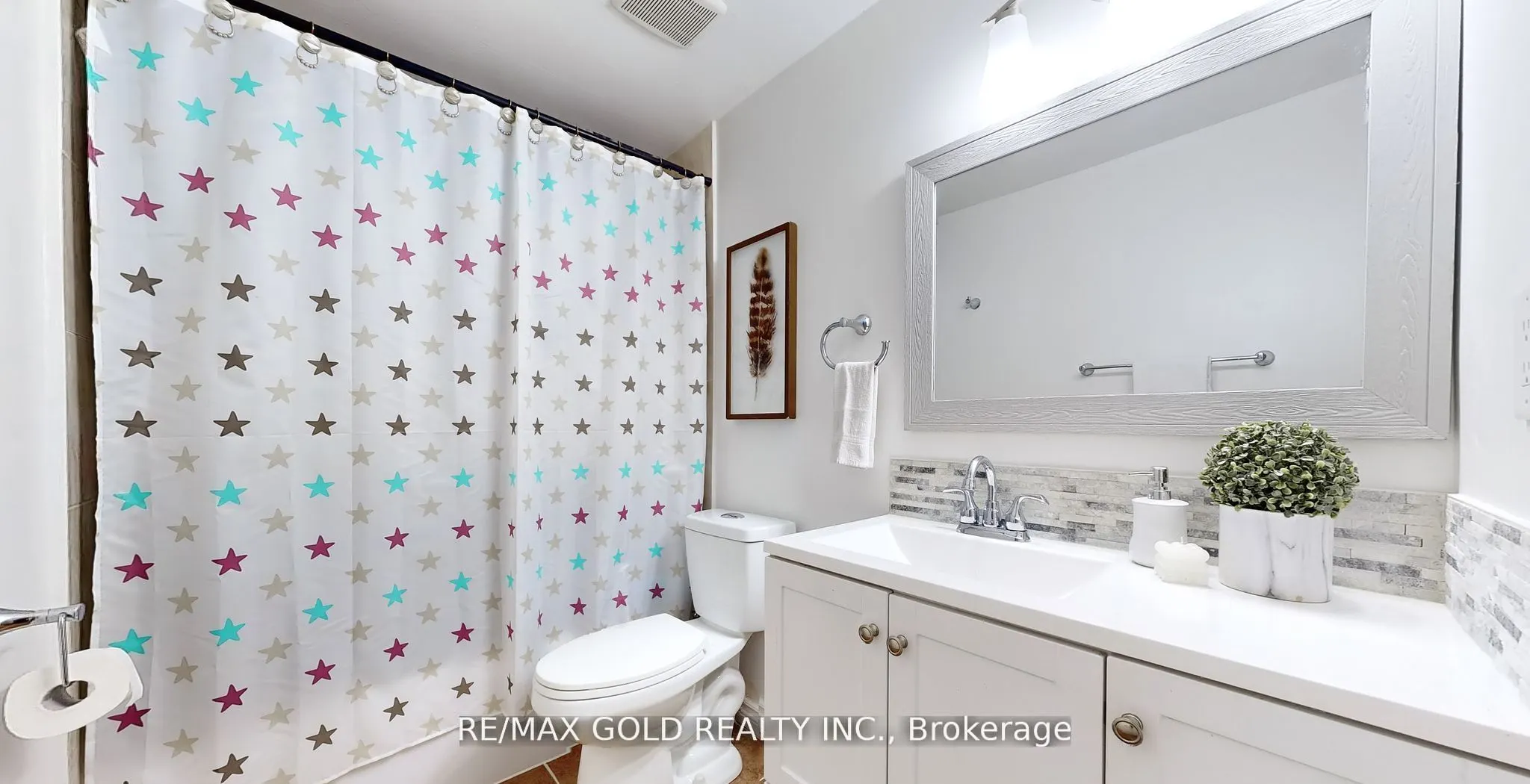 18 Carleton Place #18