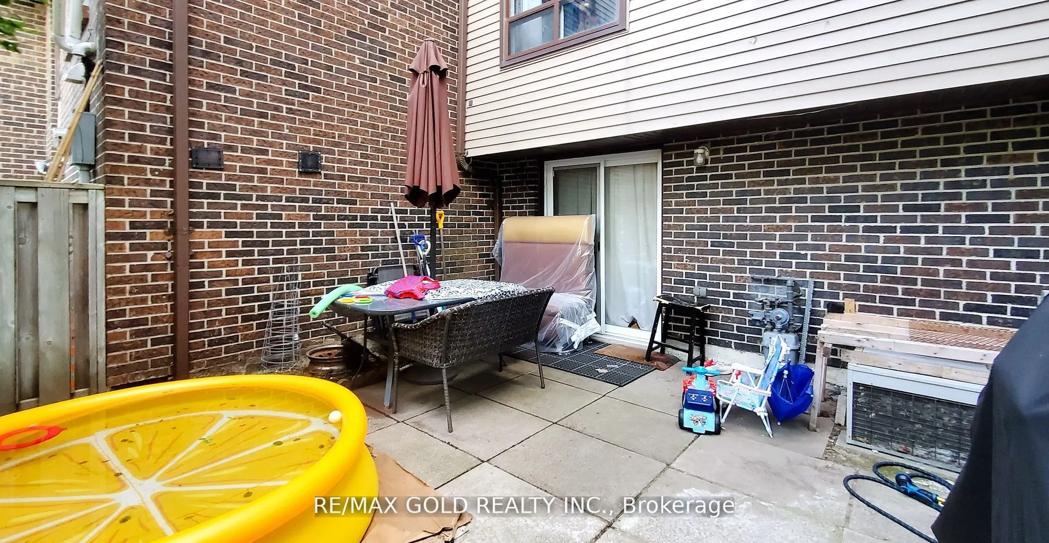 18 Carleton Place #18