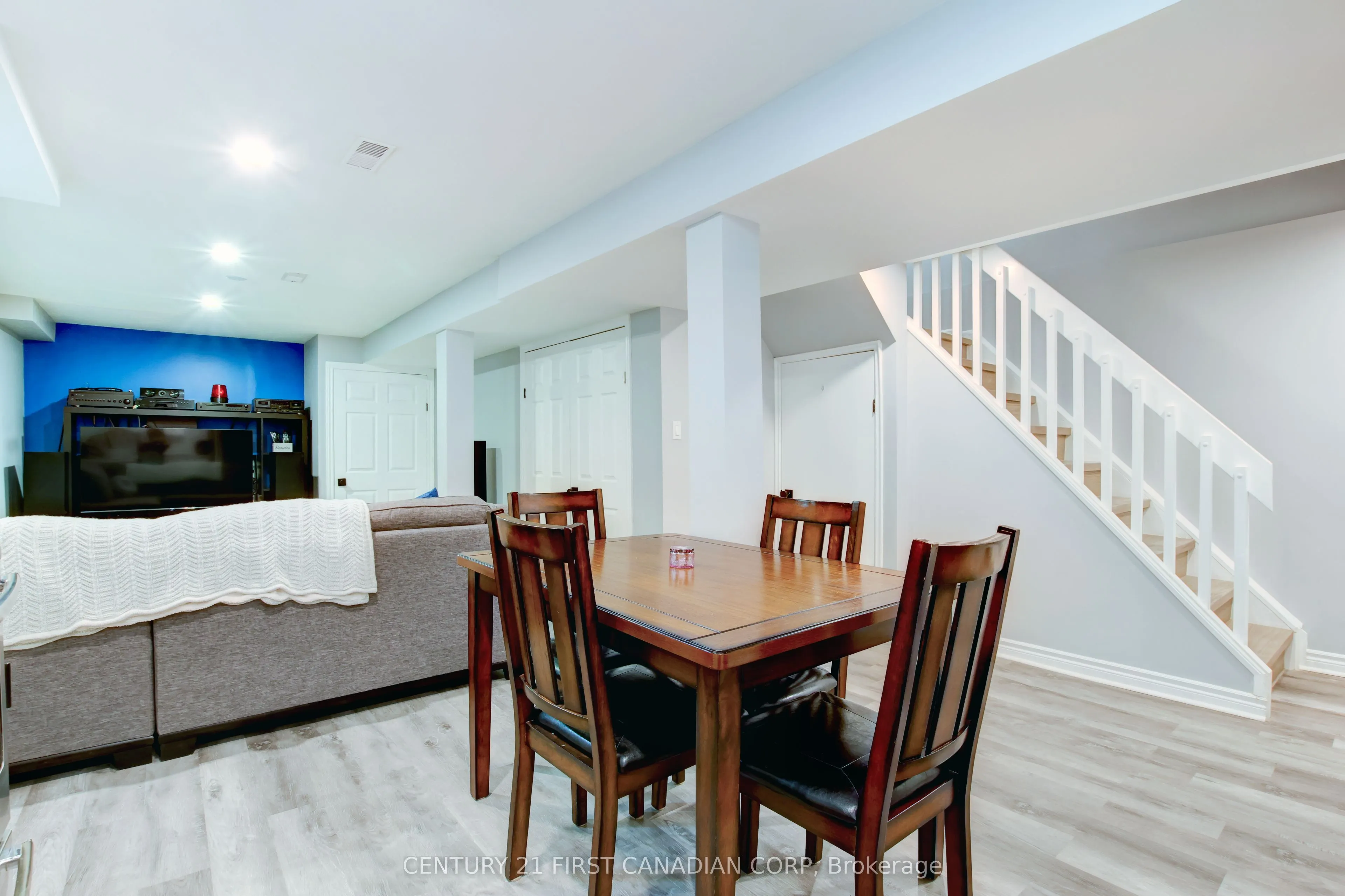 79 Newbridge Crescent
