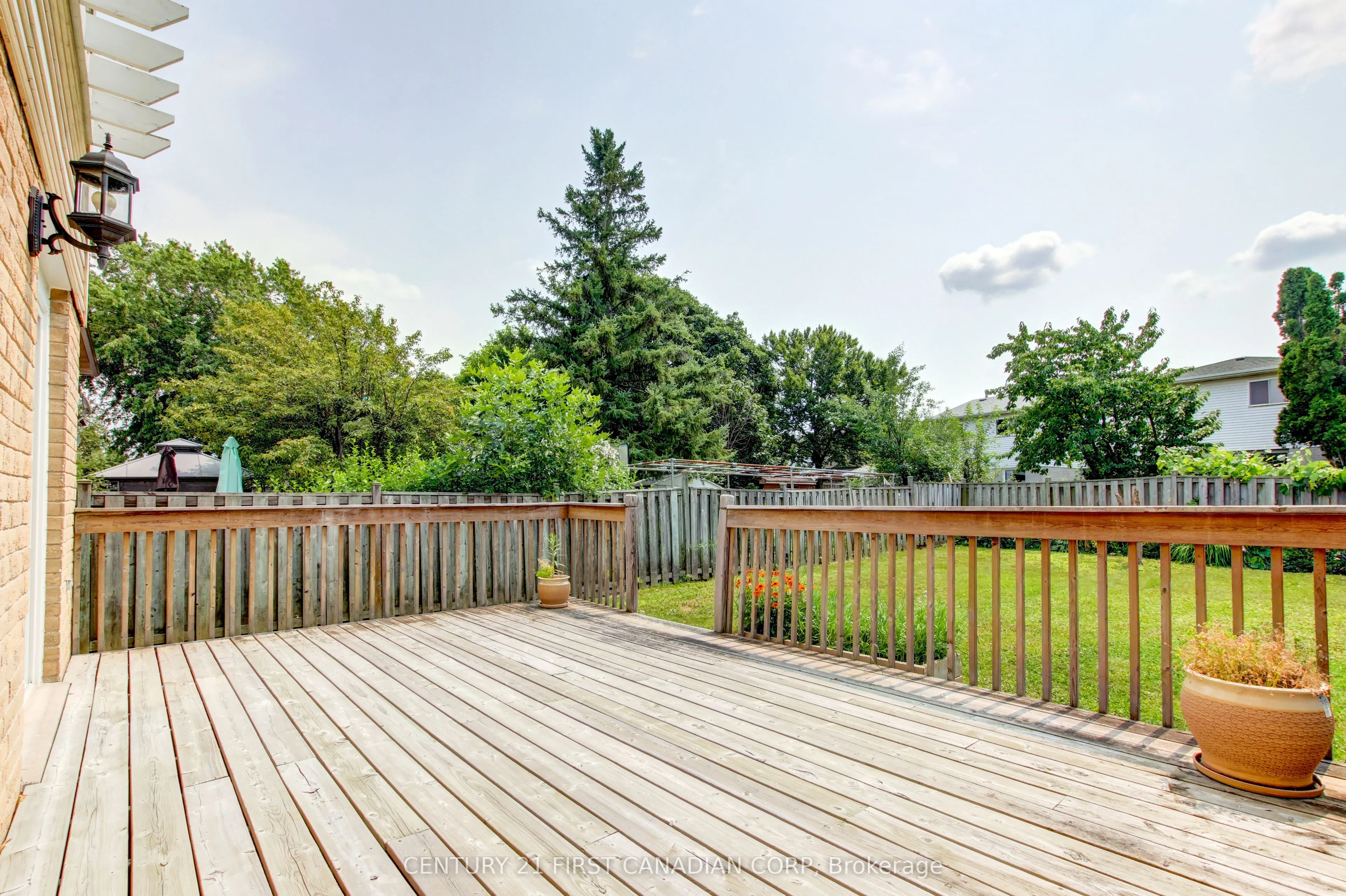 79 Newbridge Crescent