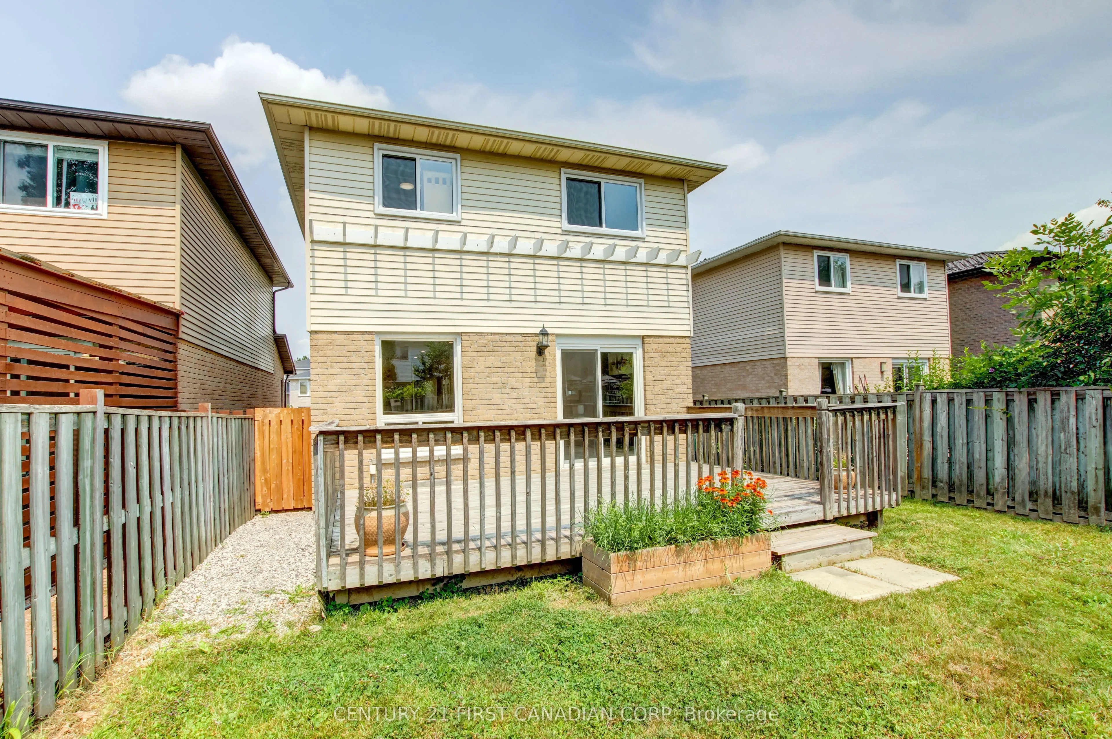 79 Newbridge Crescent