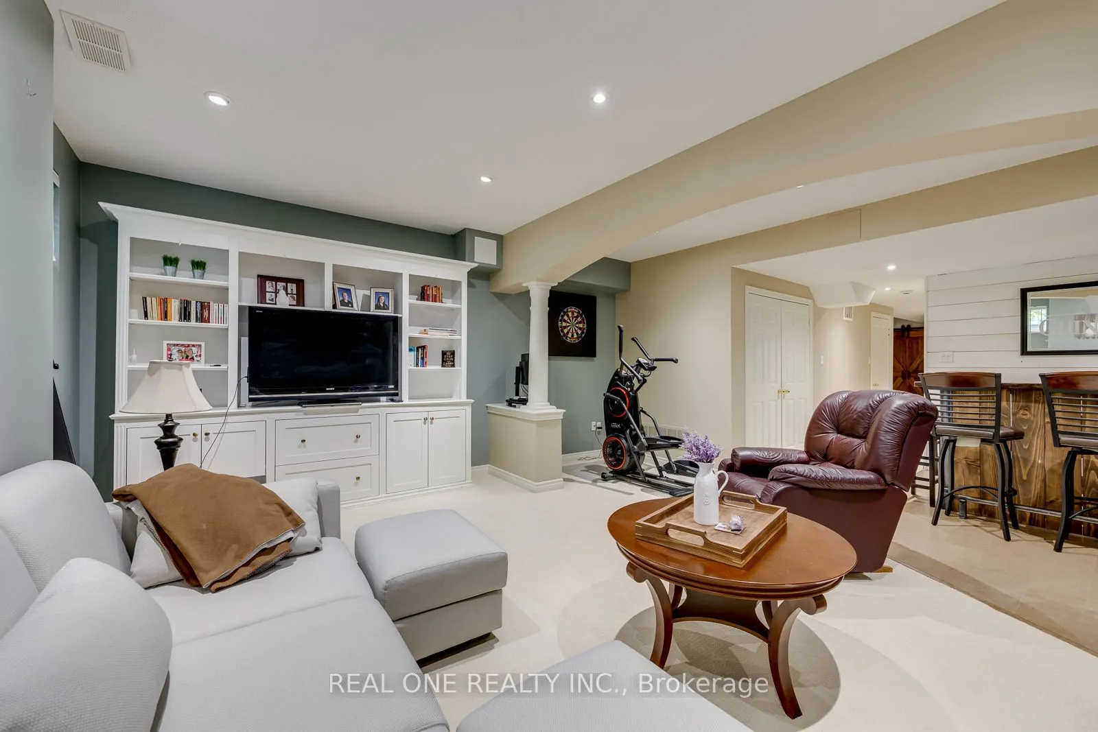 2254 Rockingham Drive #6