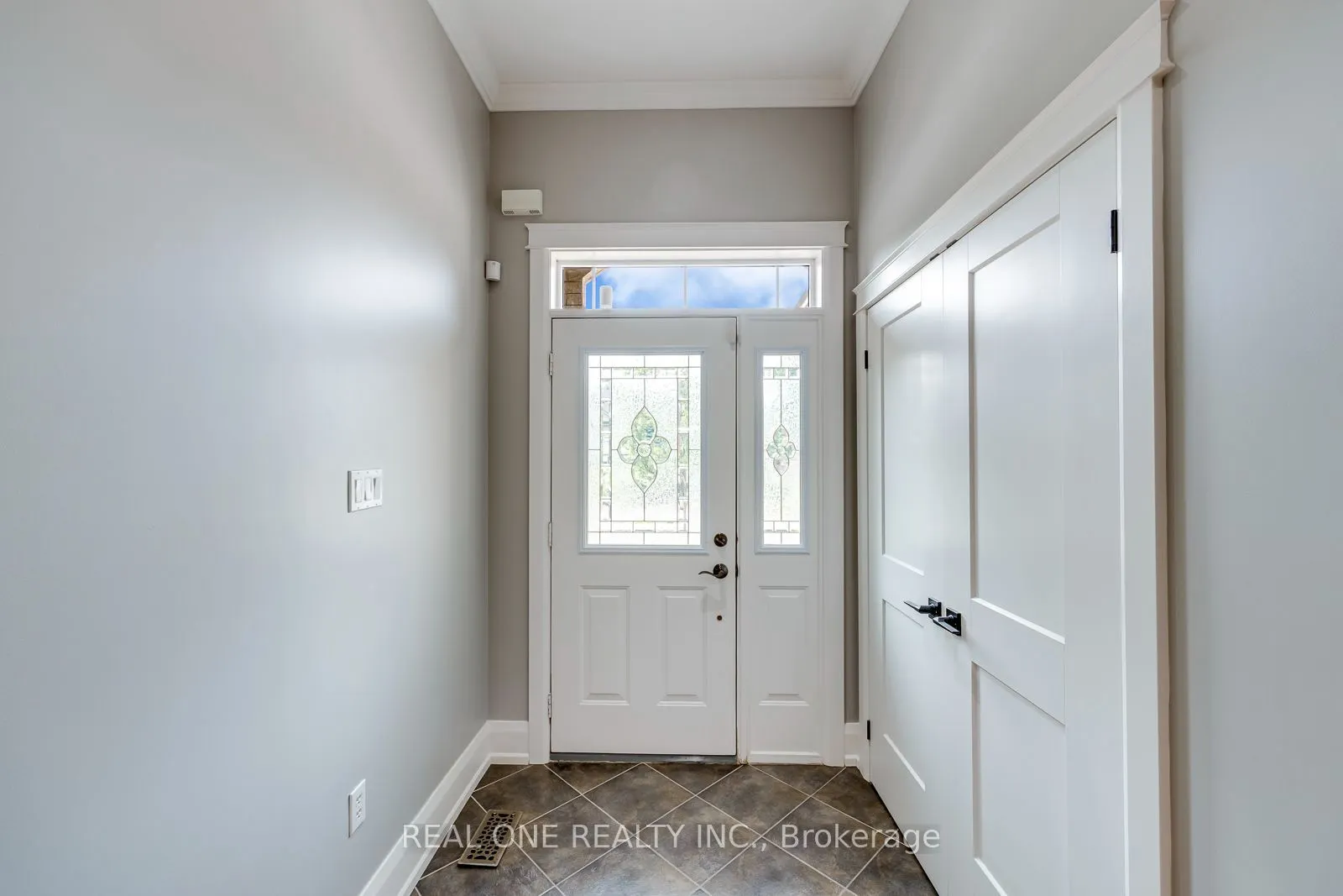 2254 Rockingham Drive #6