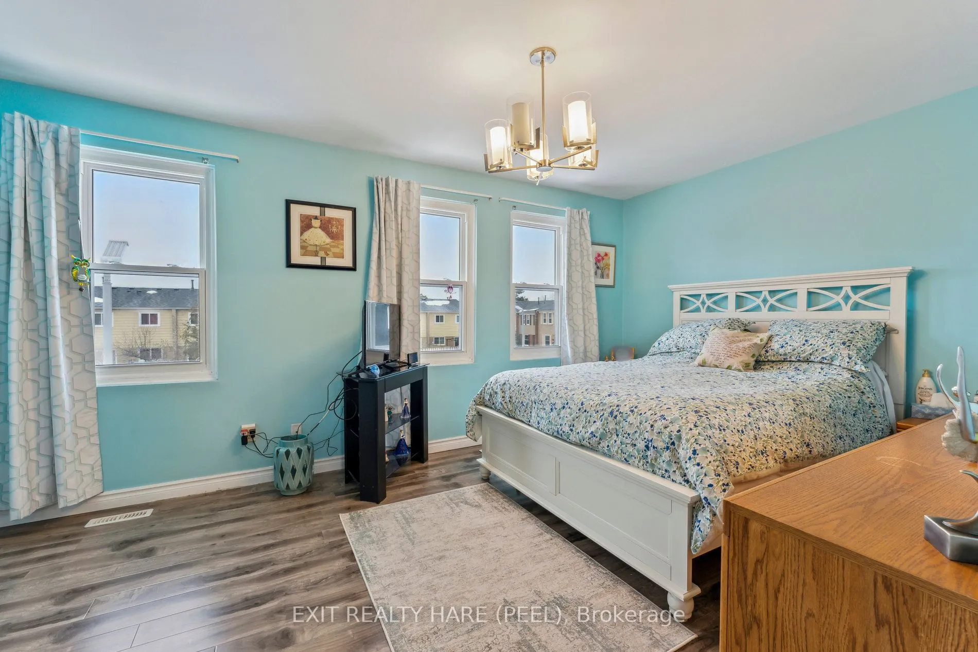 900 Central Park Drive N #78