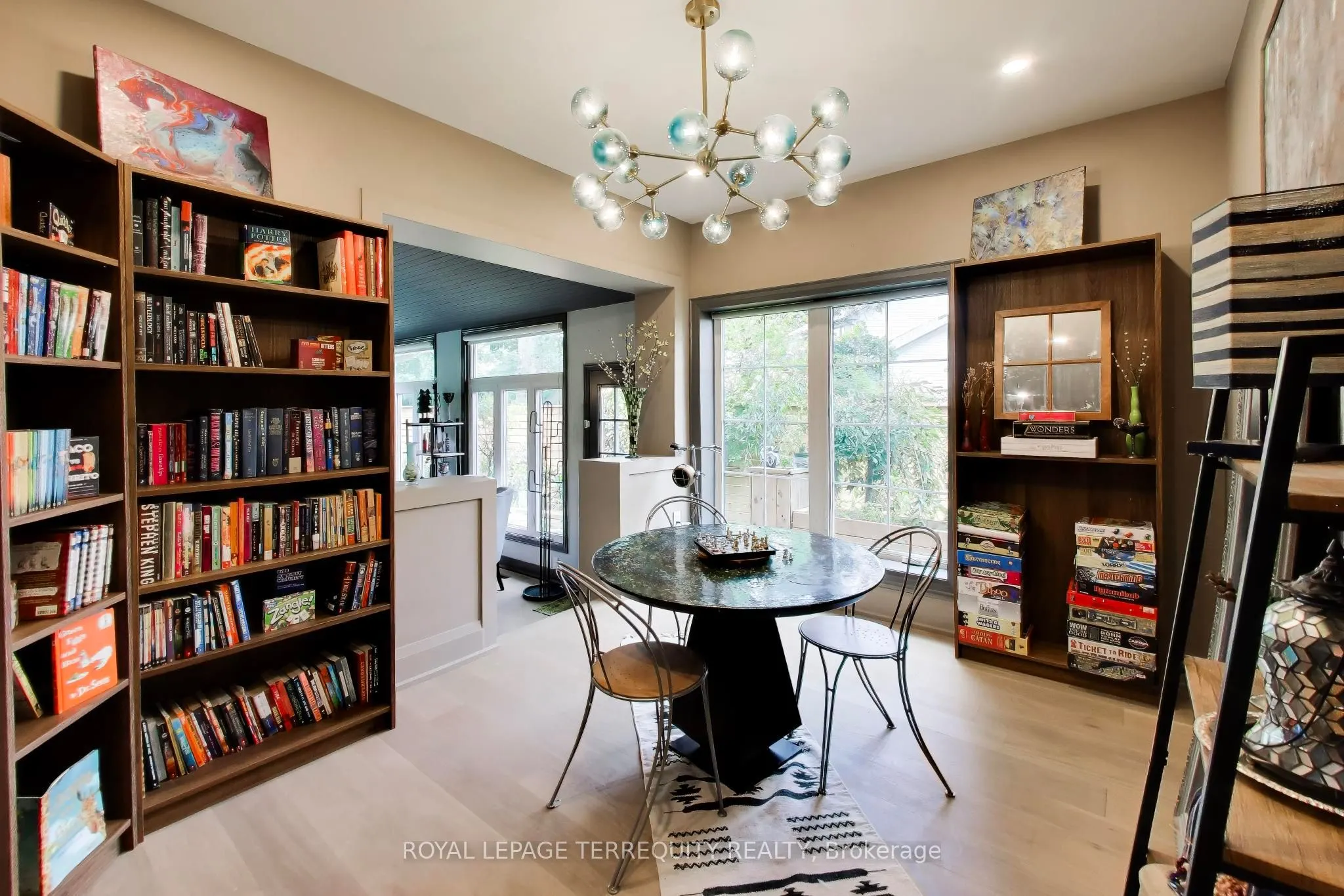 1621 Skyline Drive