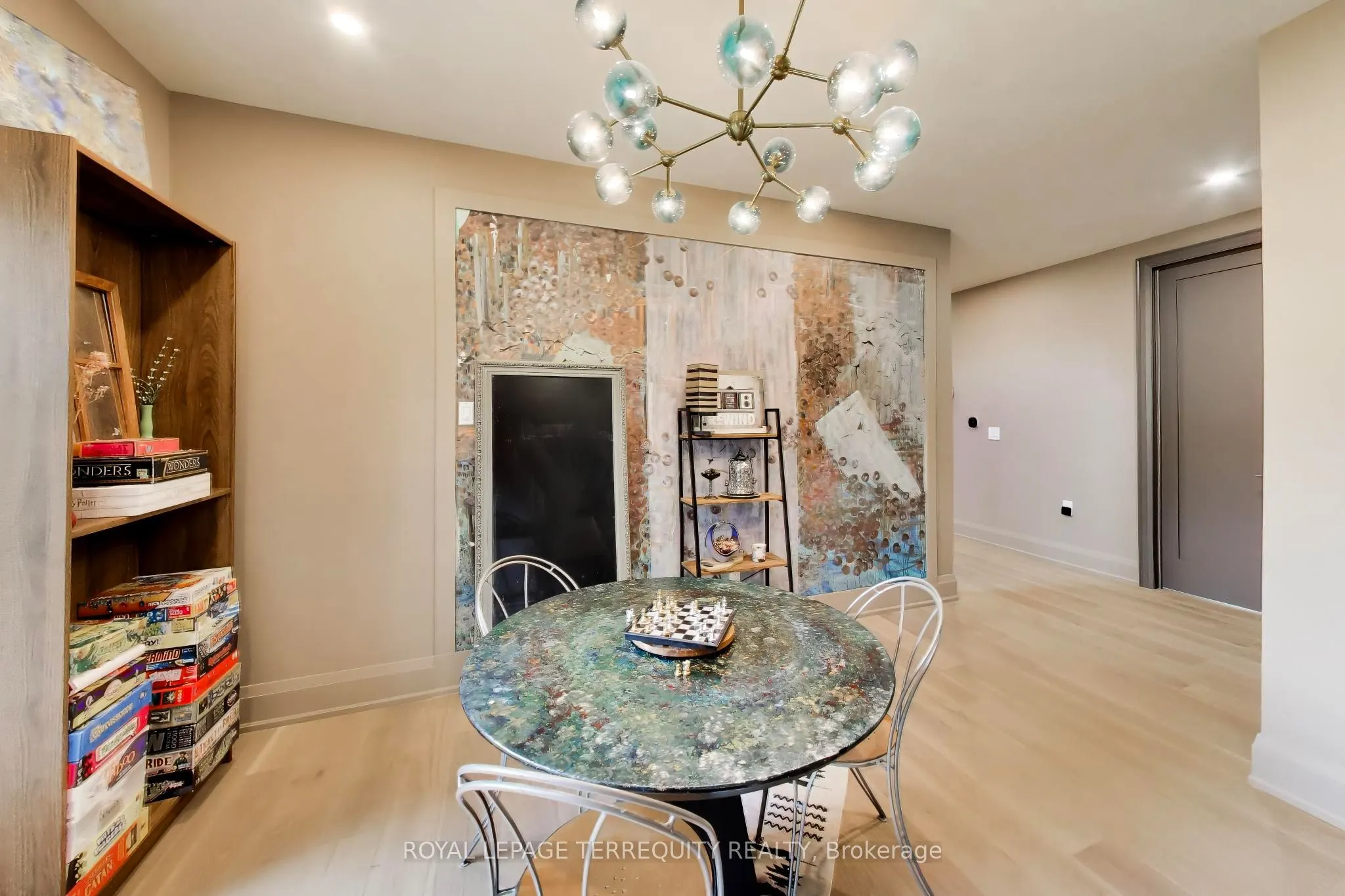 1621 Skyline Drive