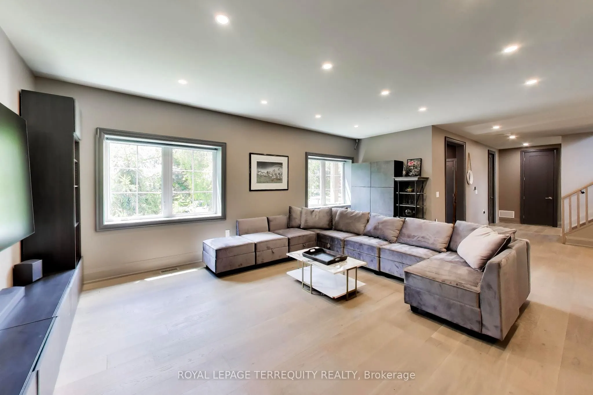 1621 Skyline Drive