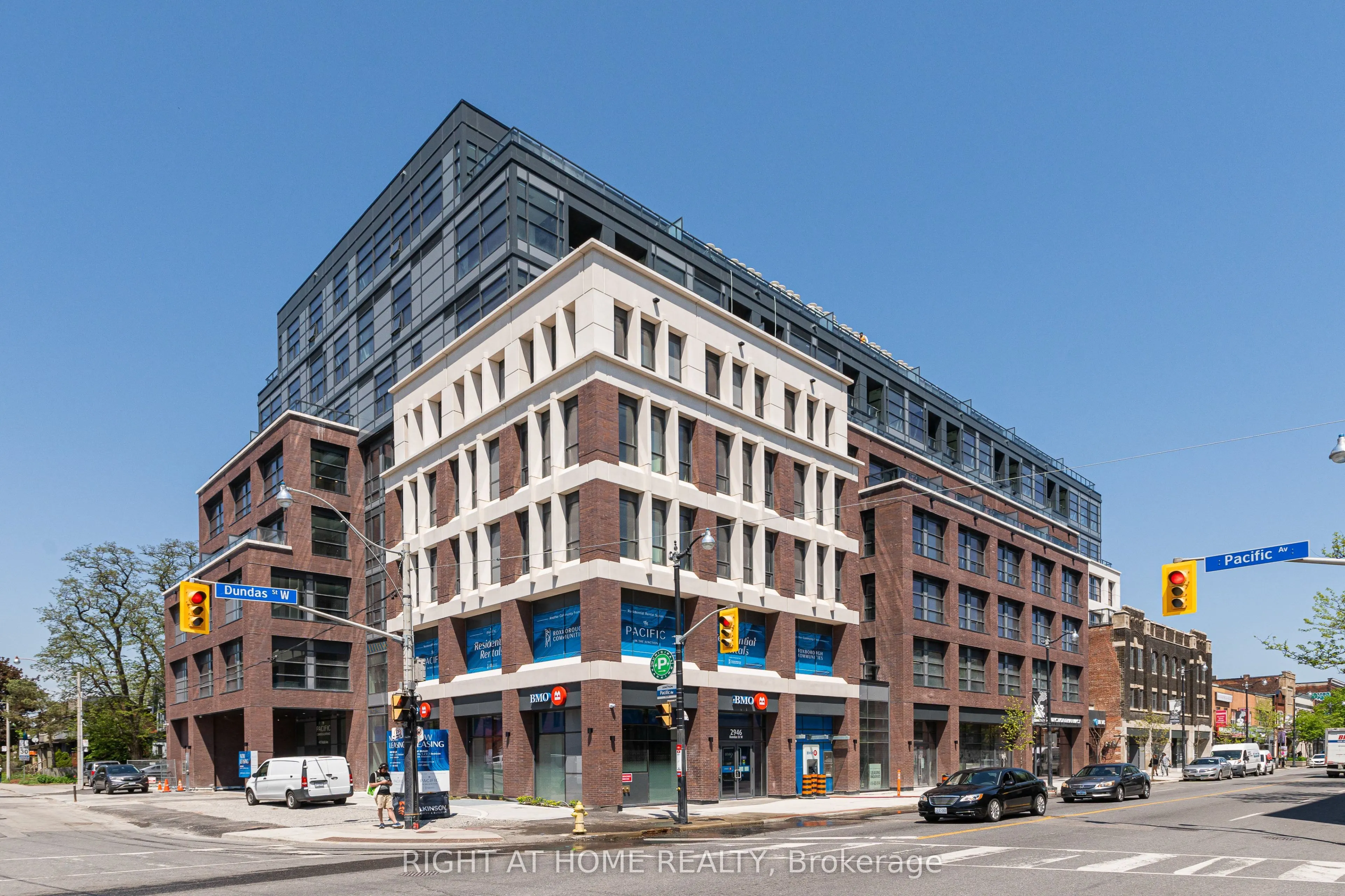 2946 Dundas Street W #509