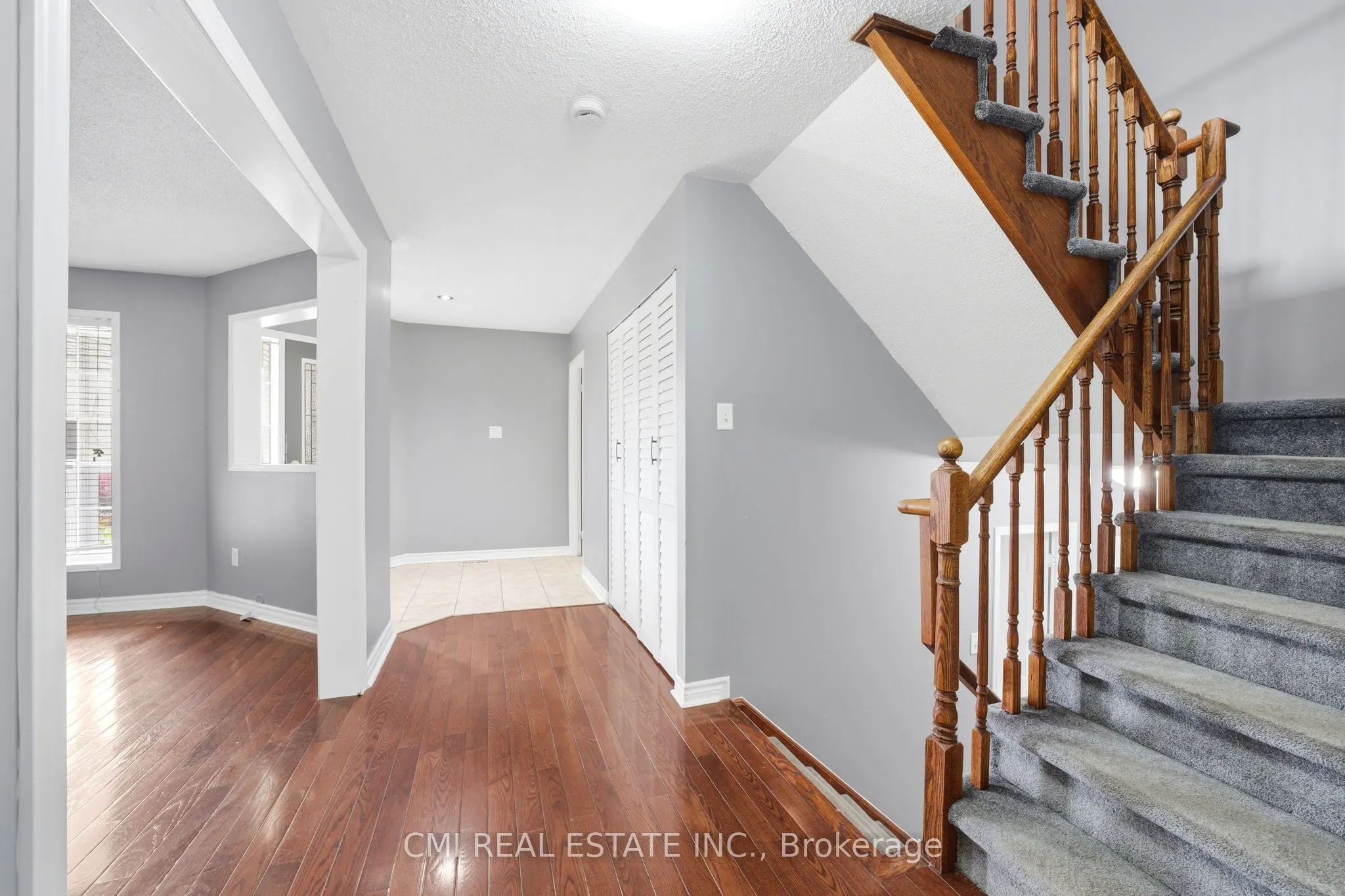 147 Porchlight Road