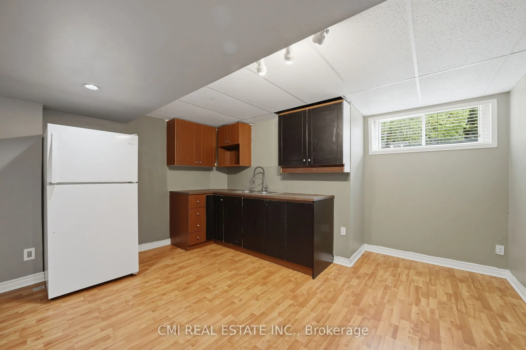 147 Porchlight Road