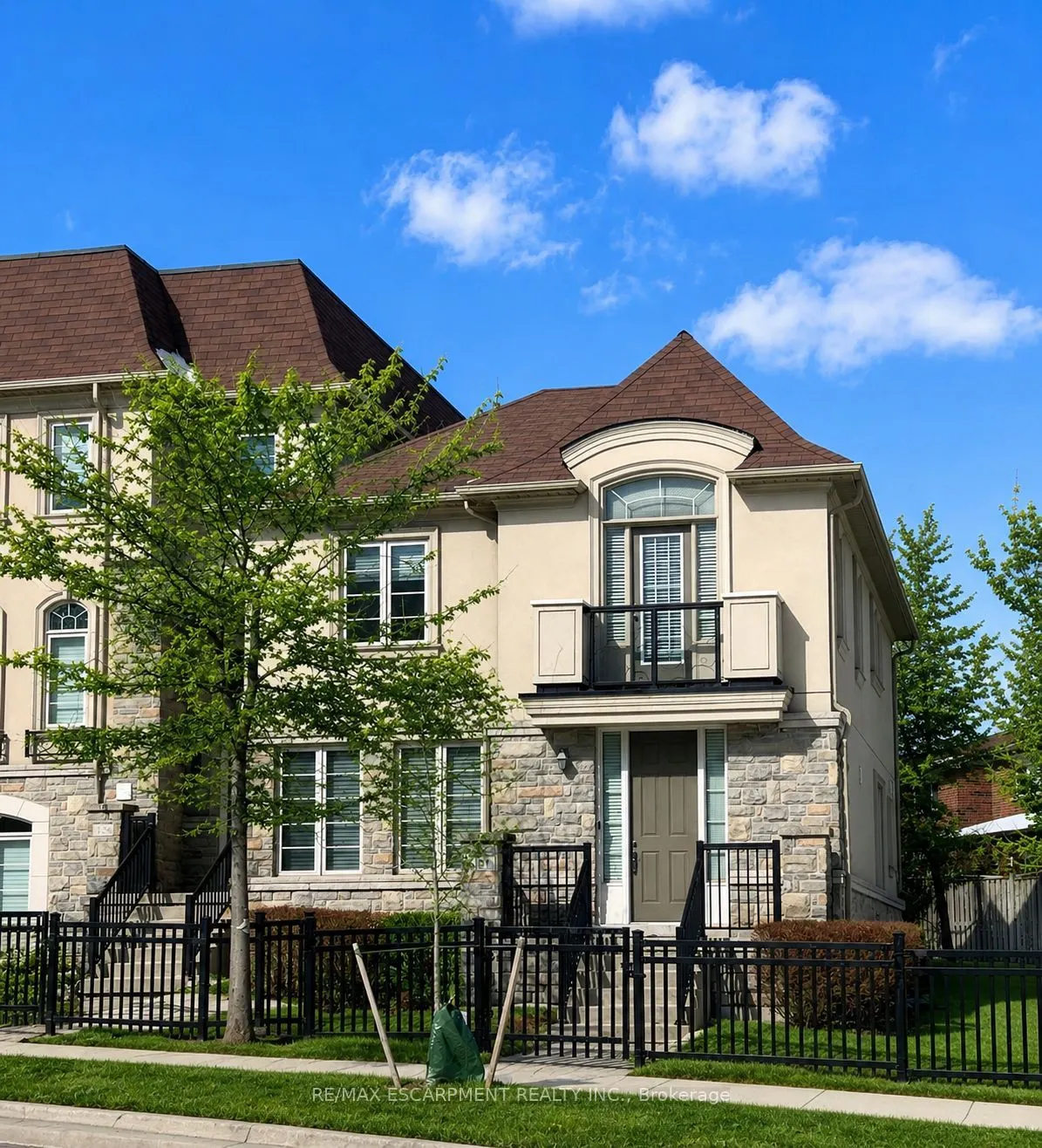 131 Robert Speck Parkway #69