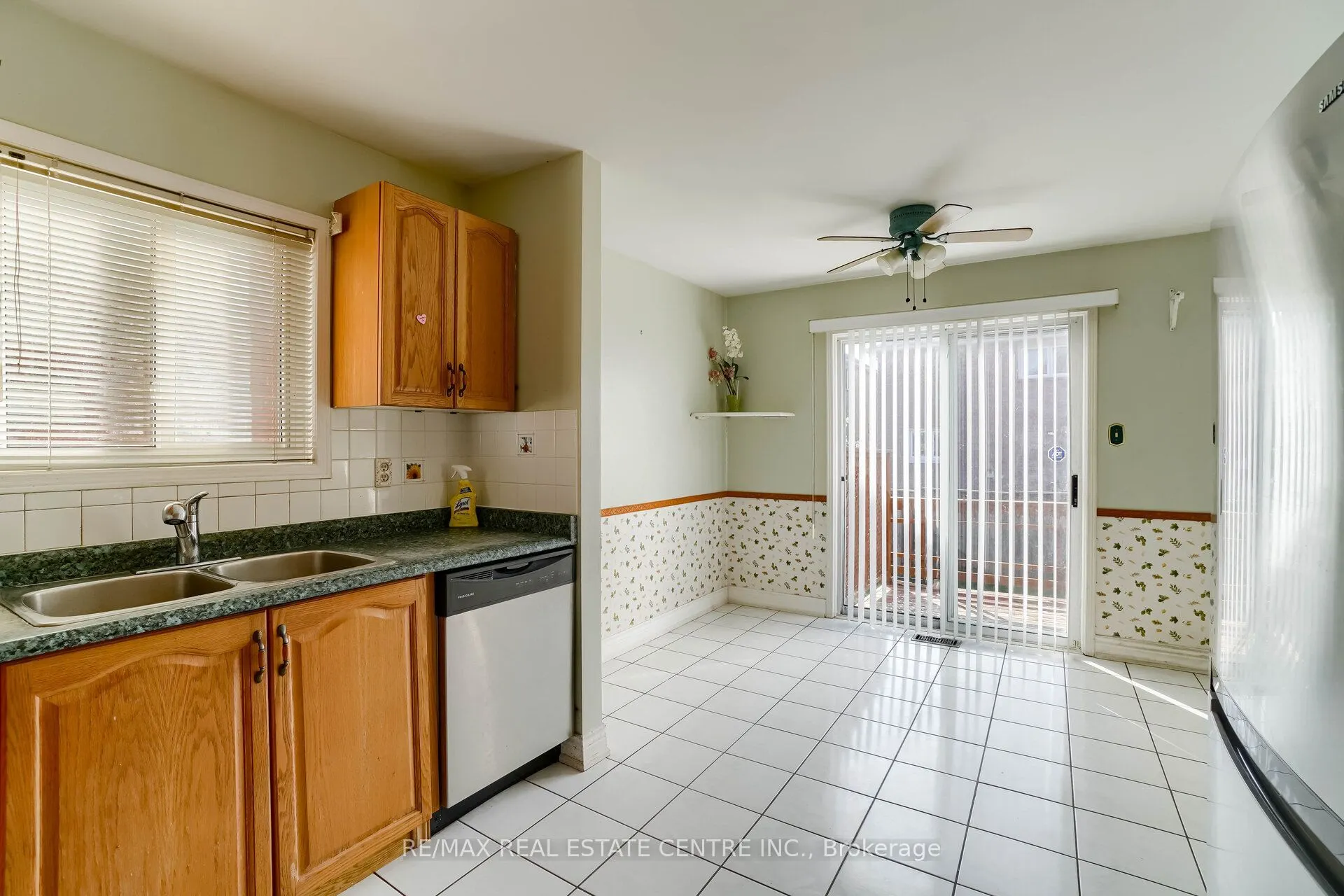 3725 Althorpe Circle