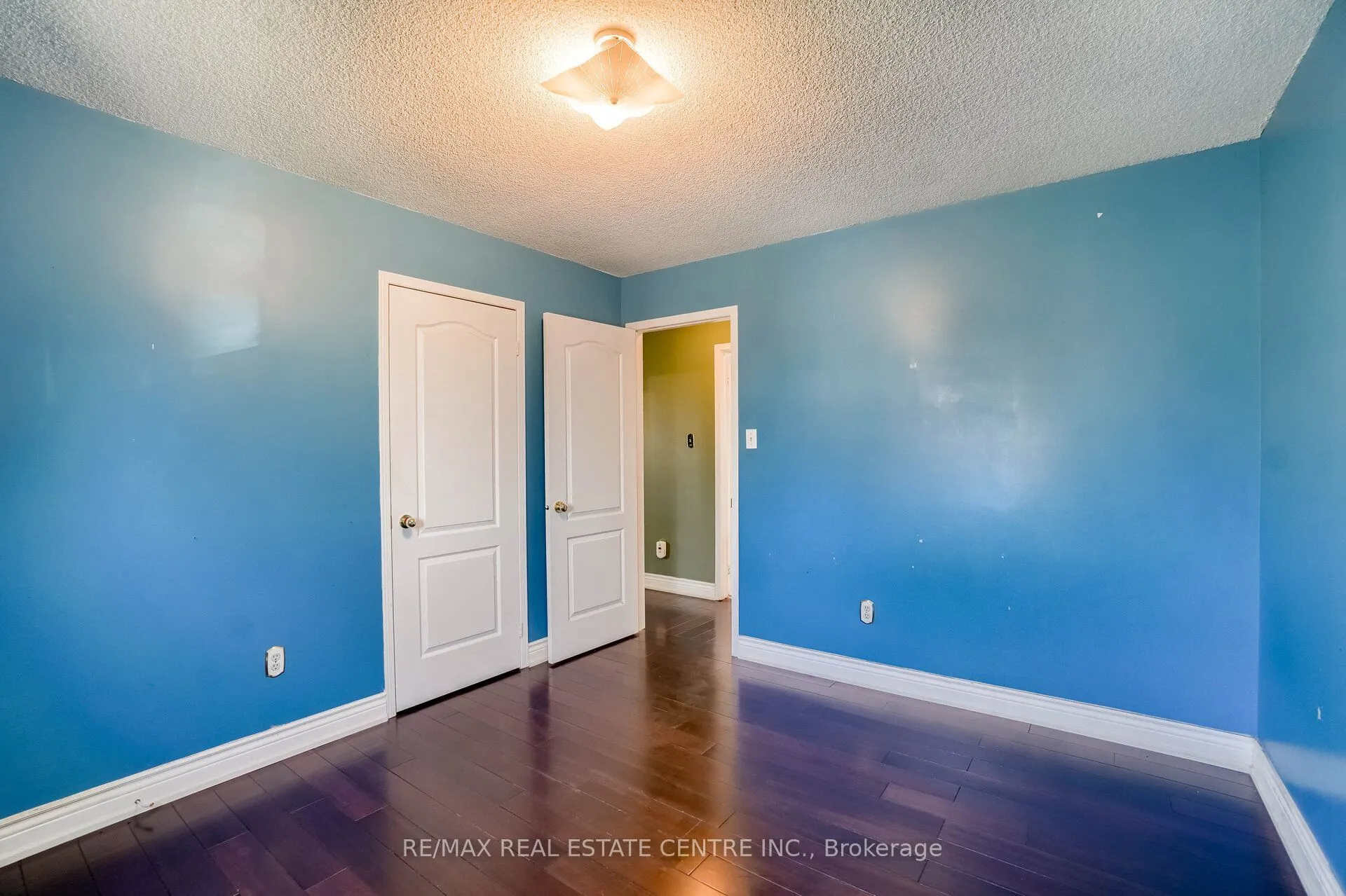 3725 Althorpe Circle