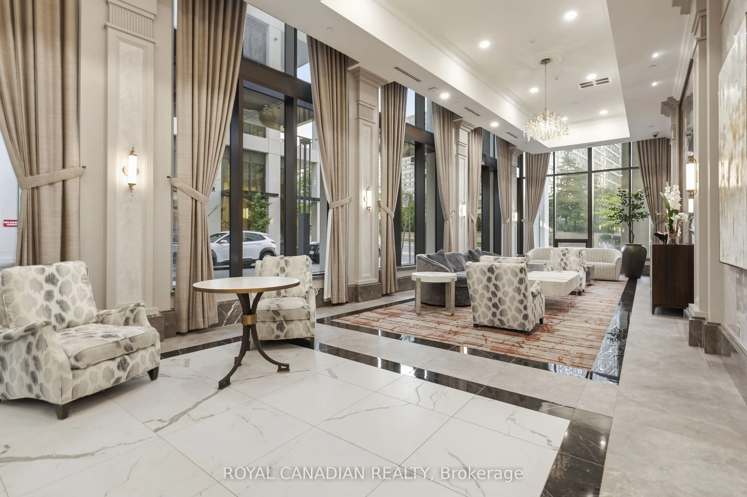 30 Elm Drive W #PH 02