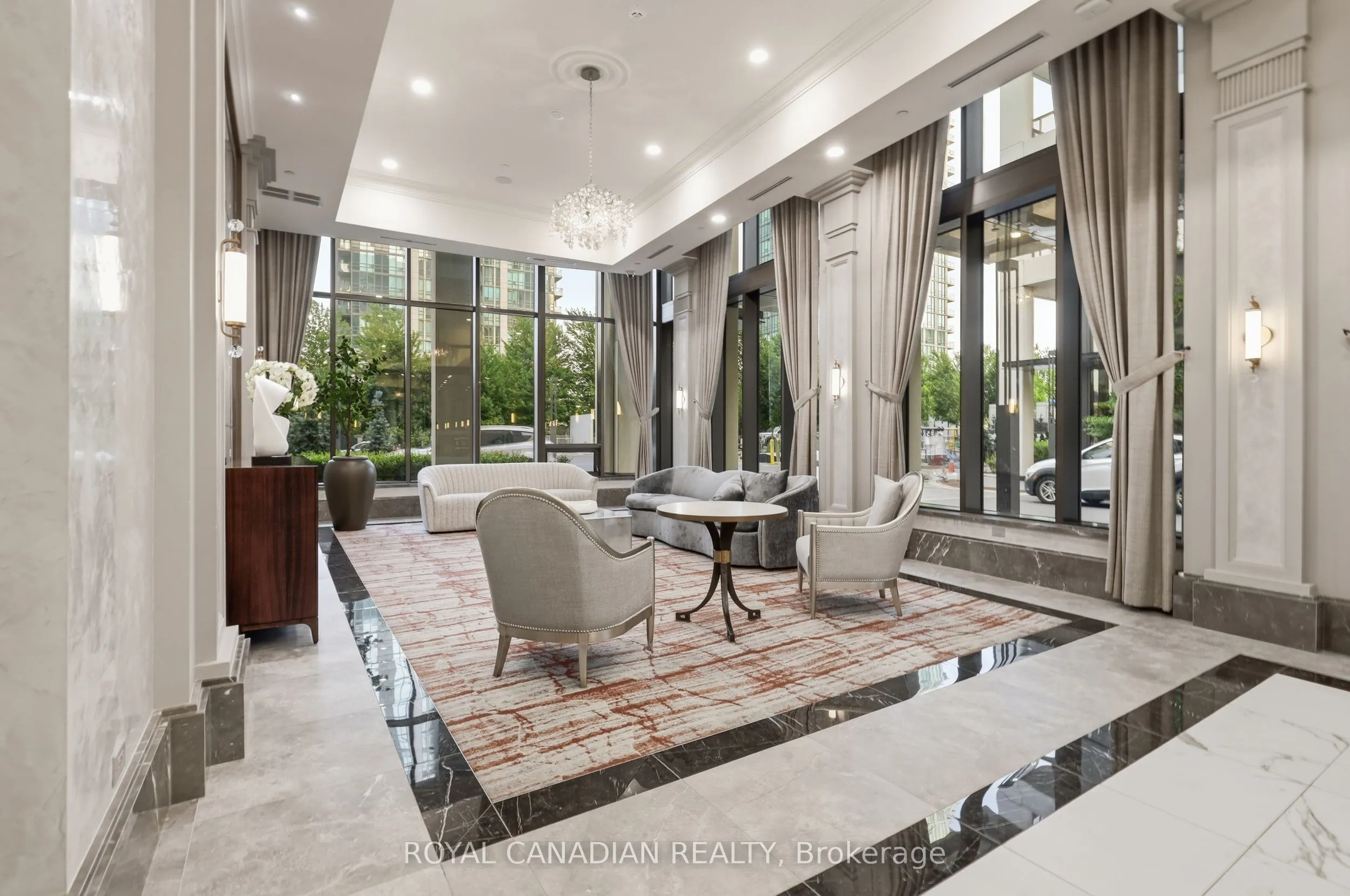 30 Elm Drive W #PH 02